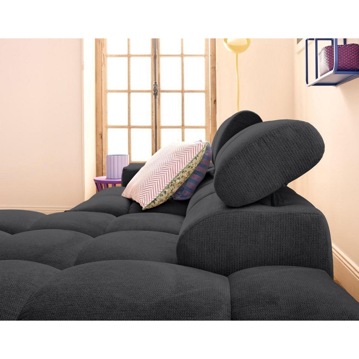 LISA DESIGN Matera - canapé d'angle droit 3 places avec têtières réglables en tissu texturé