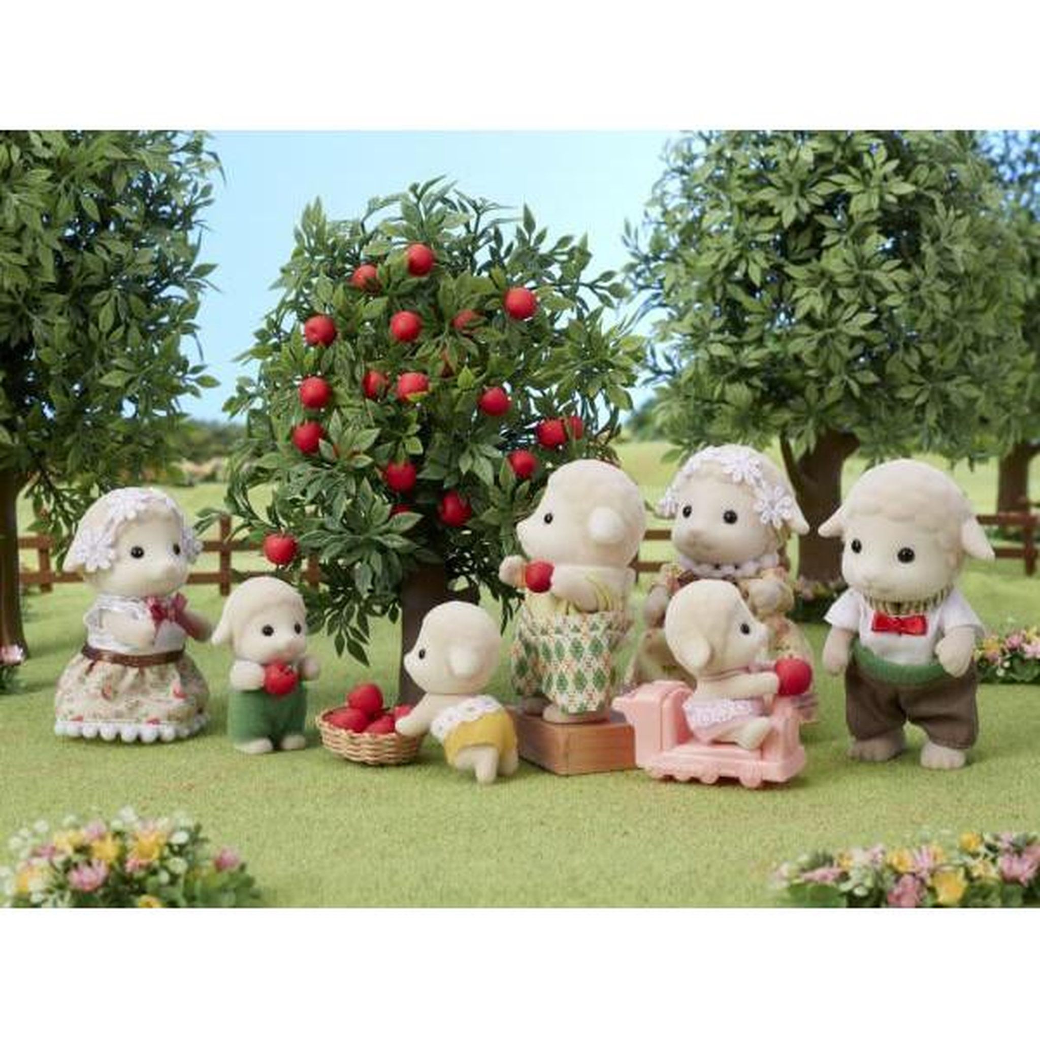 Voir la diapositive 3 : EPOCH SYLVANIAN FAMILIES - Famille mouton - 4 personnages articulés et habillés avec soin