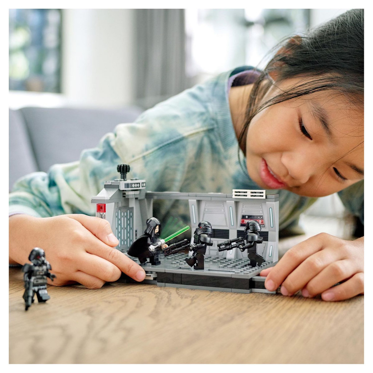 LEGO Star Wars 75324 L&rsquo;Attaque des Dark Troopers, Jouet Mandalorian à Construire Avec Minifigure Luke Skywalker et Son Sabre Laser