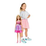 BARBIE BARBIE GRANDE POUPÉE BLONDE FASHIONISTAS AVEC ROBE ROSE IRISÉE, 71 CM,