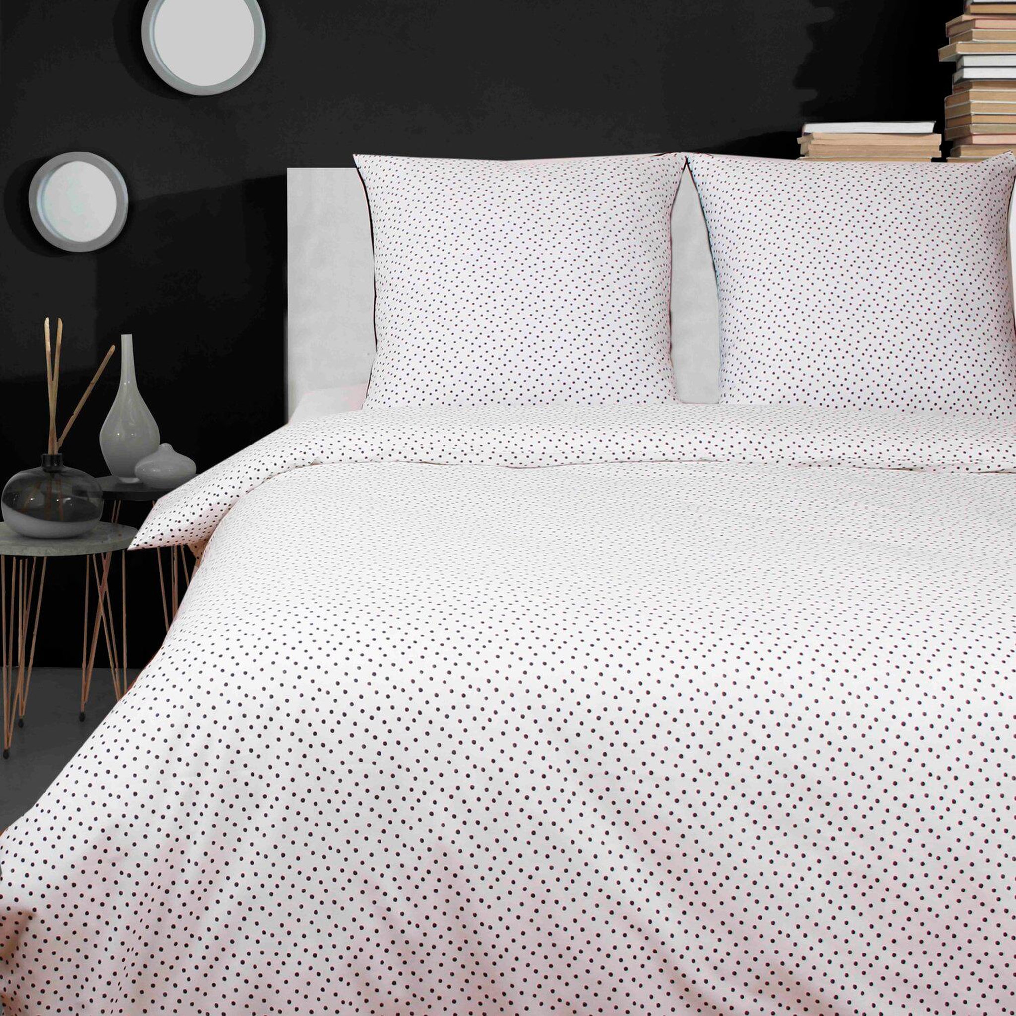 Home collection Parure housse de couette 3 pcs 240x220 cm 100% coton 57 fils imprimé. Points