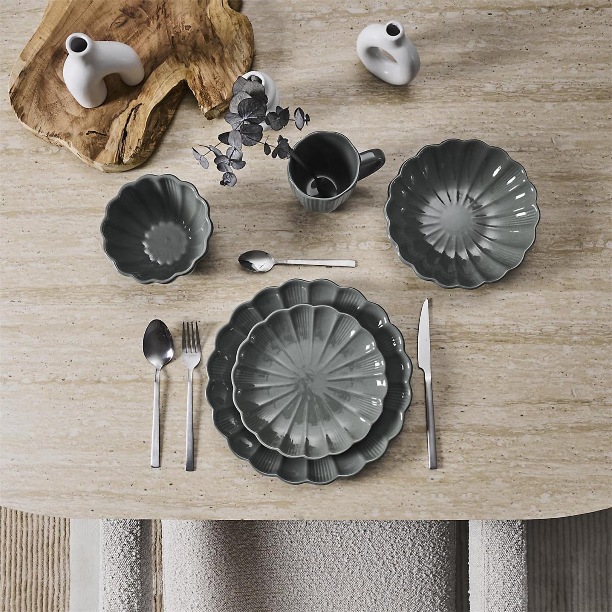 Voir la diapositive 3 : The Home Deco Factory Lot de 6 assiettes à dessert  calista  19cm gris