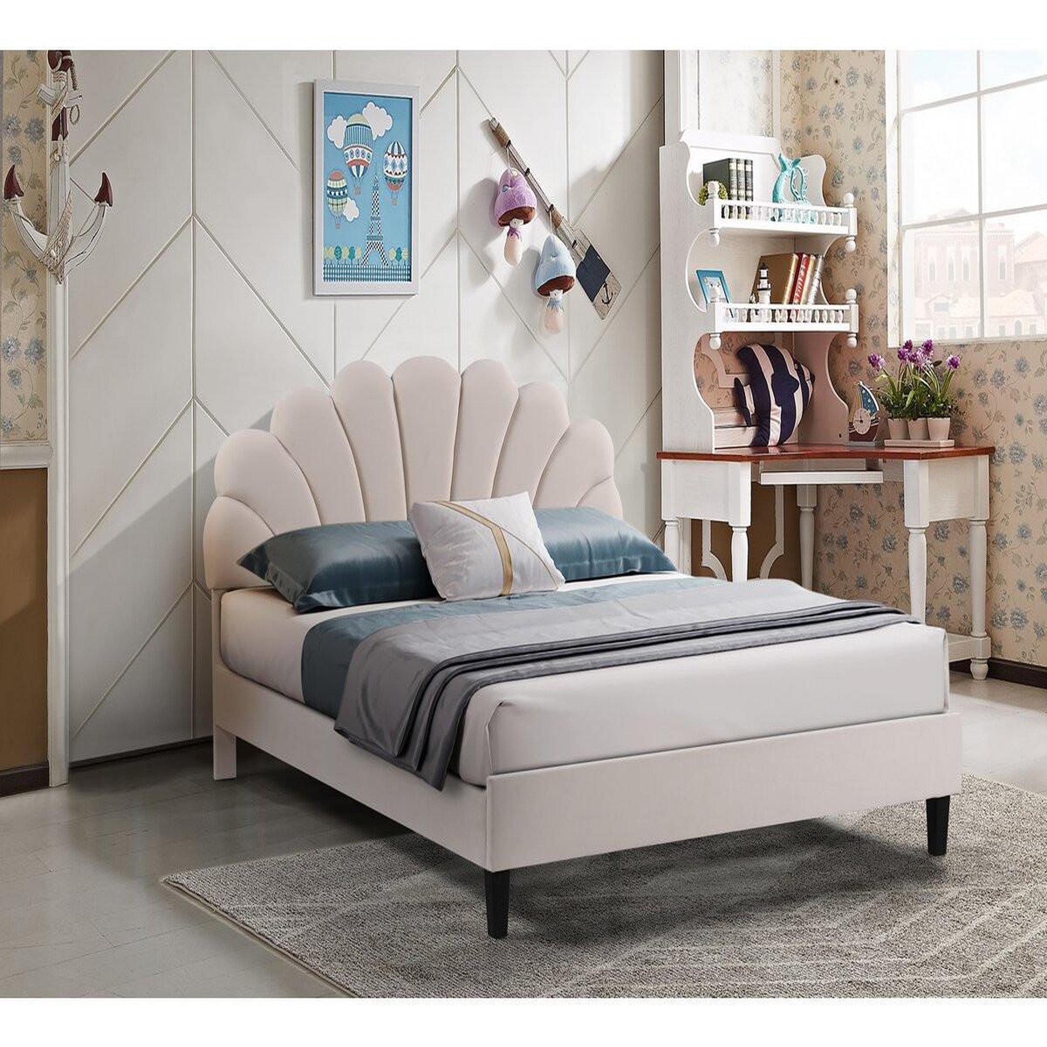 Voir la diapositive 2 : Habitat et Jardin Lit coquillage en velours  manon  - beige - 140 x 190 cm