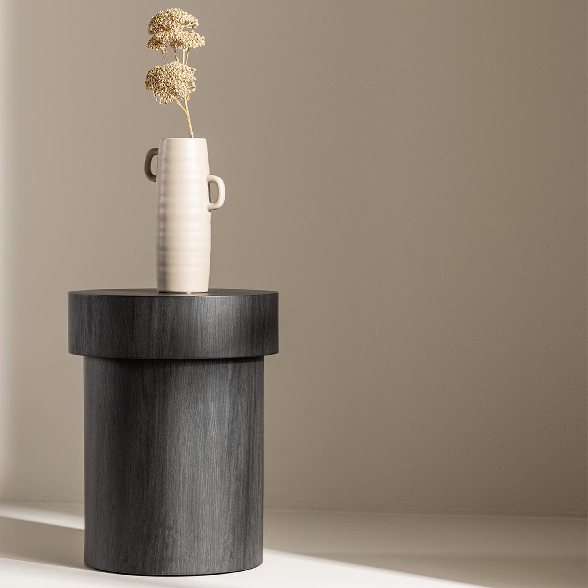 Voir la diapositive 2 : Paris Prix Table d'Appoint Design  Malung  35cm Noir