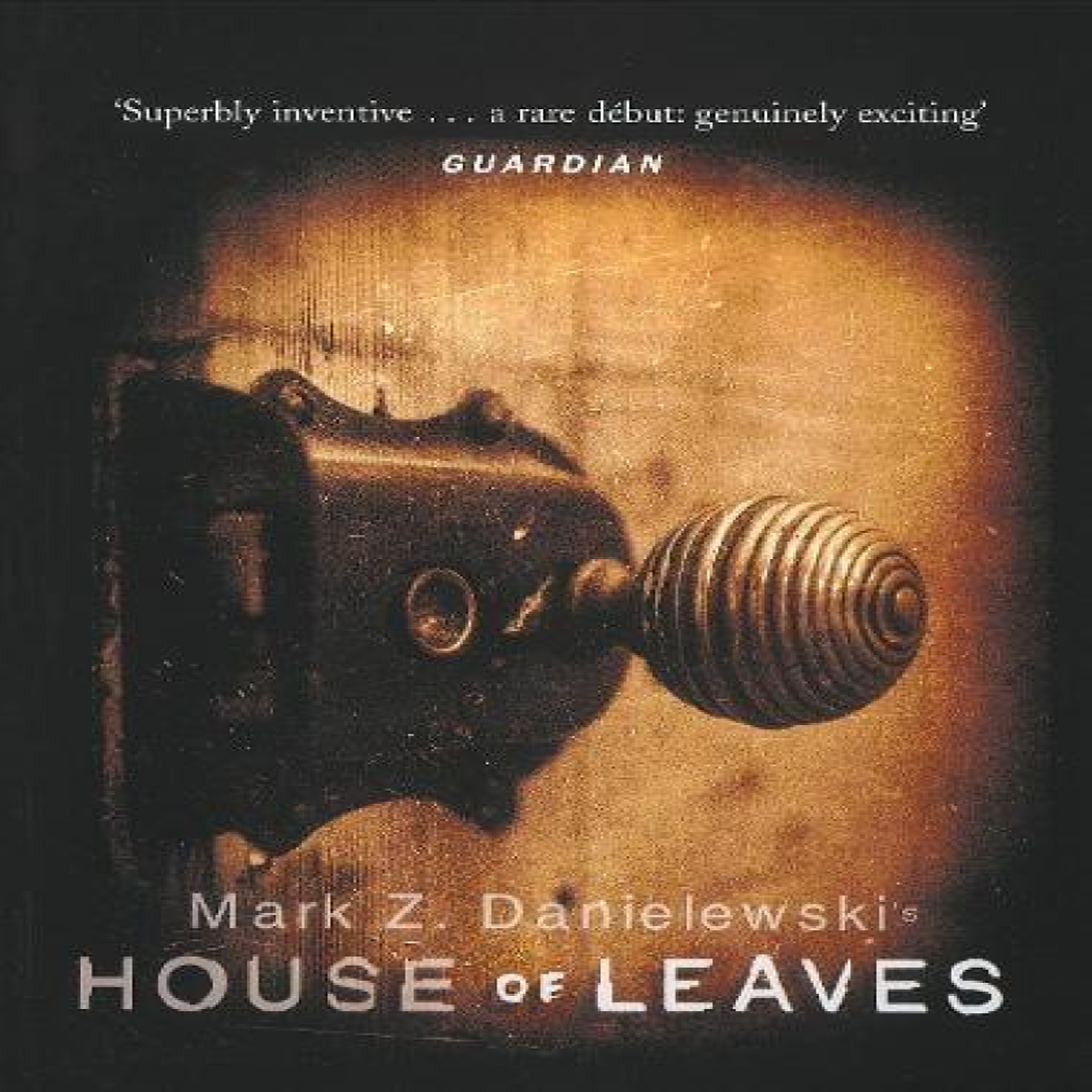 LIVRES House Of Leaves - Mark Z Danielewski