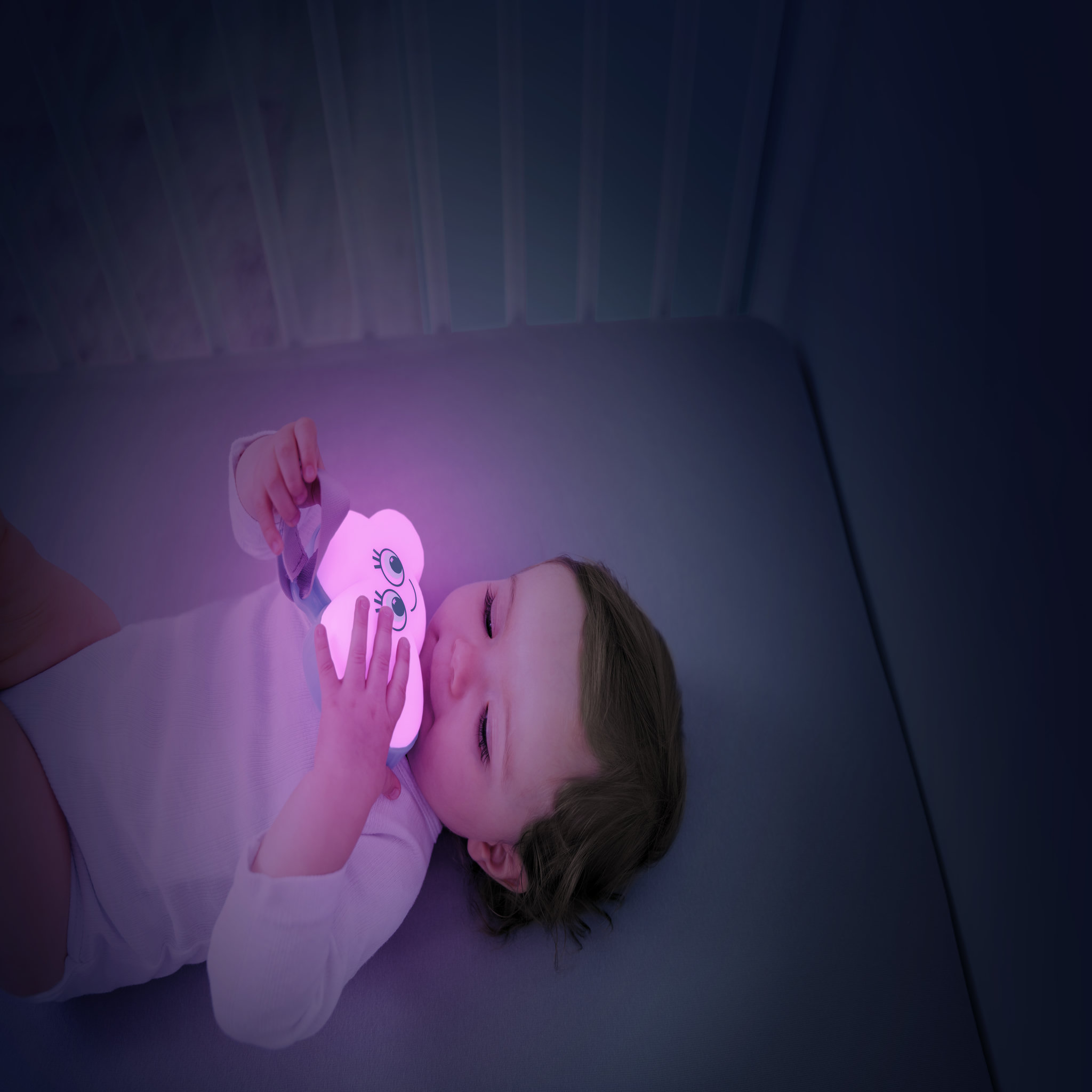 Voir la diapositive 4 : BADABULLE Veilleuse nuage nomade son & lumière