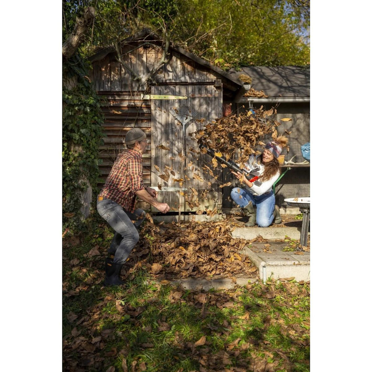 Ikra Souffleur de feuilles sans fil 20V 2Ah – Souffleur Jardin 150 km/h + Batterie + Chargeur Terrasse Allée Nettoyage Extérieur IKRA