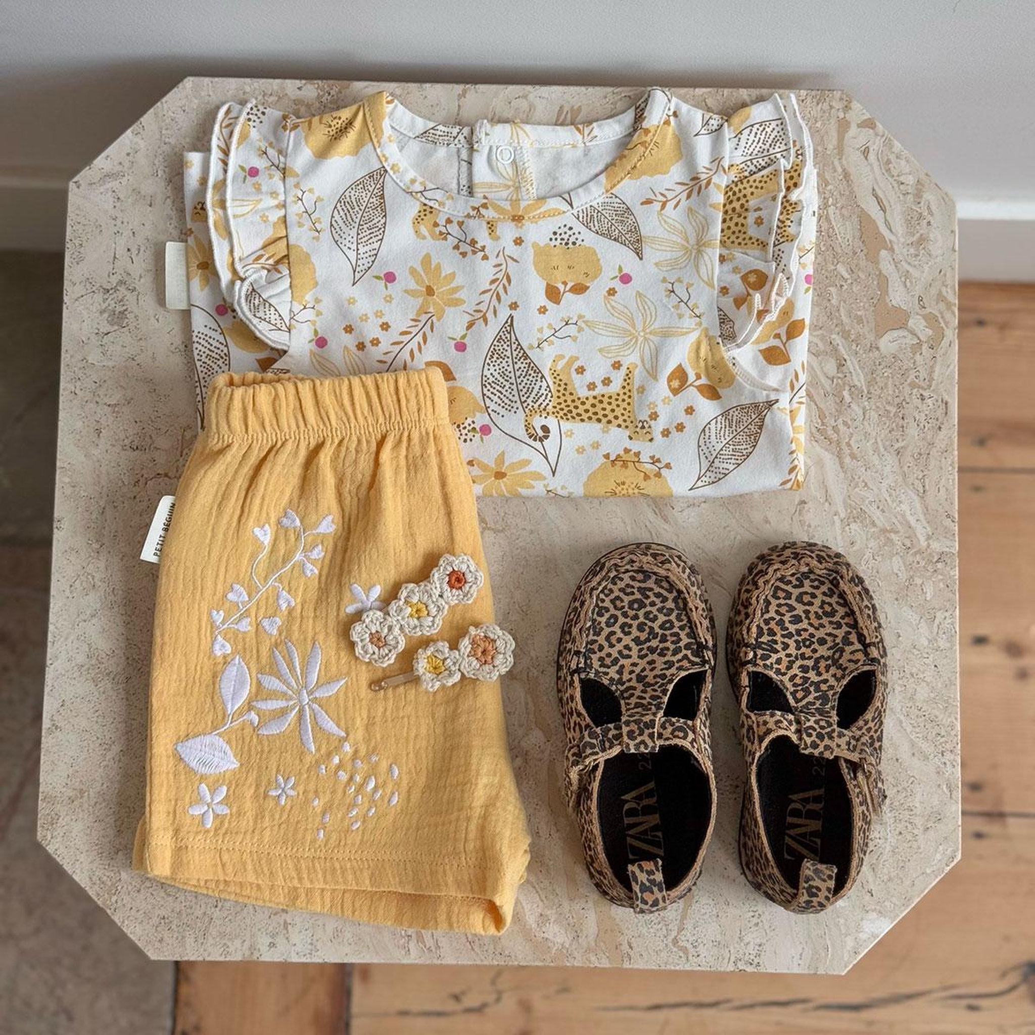 Voir la diapositive 4 : Petit Béguin T-shirt enfant ciao milano
