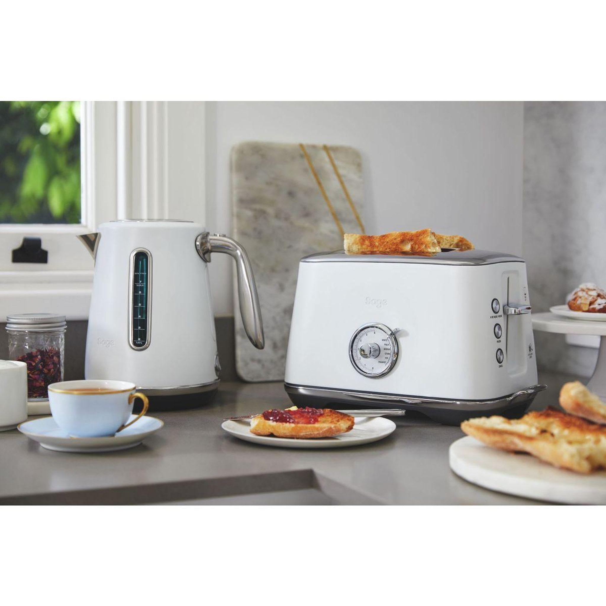 Voir la diapositive 3 : SAGE APPLIANCES Bouilloire the soft top luxe (blanc)