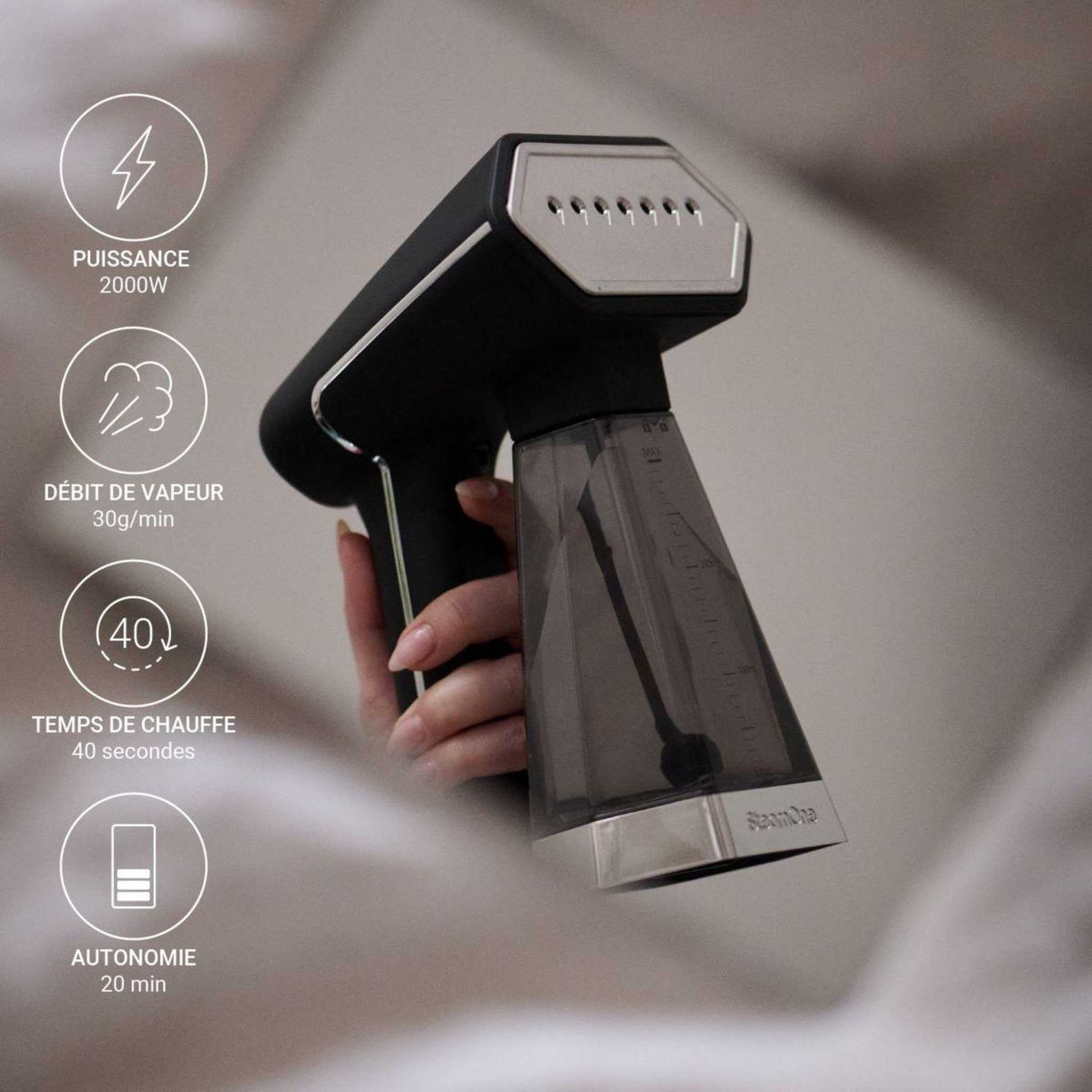 Voir la diapositive 4 : Steamone Défroisseur vapeur SN300SB-A Victor XL