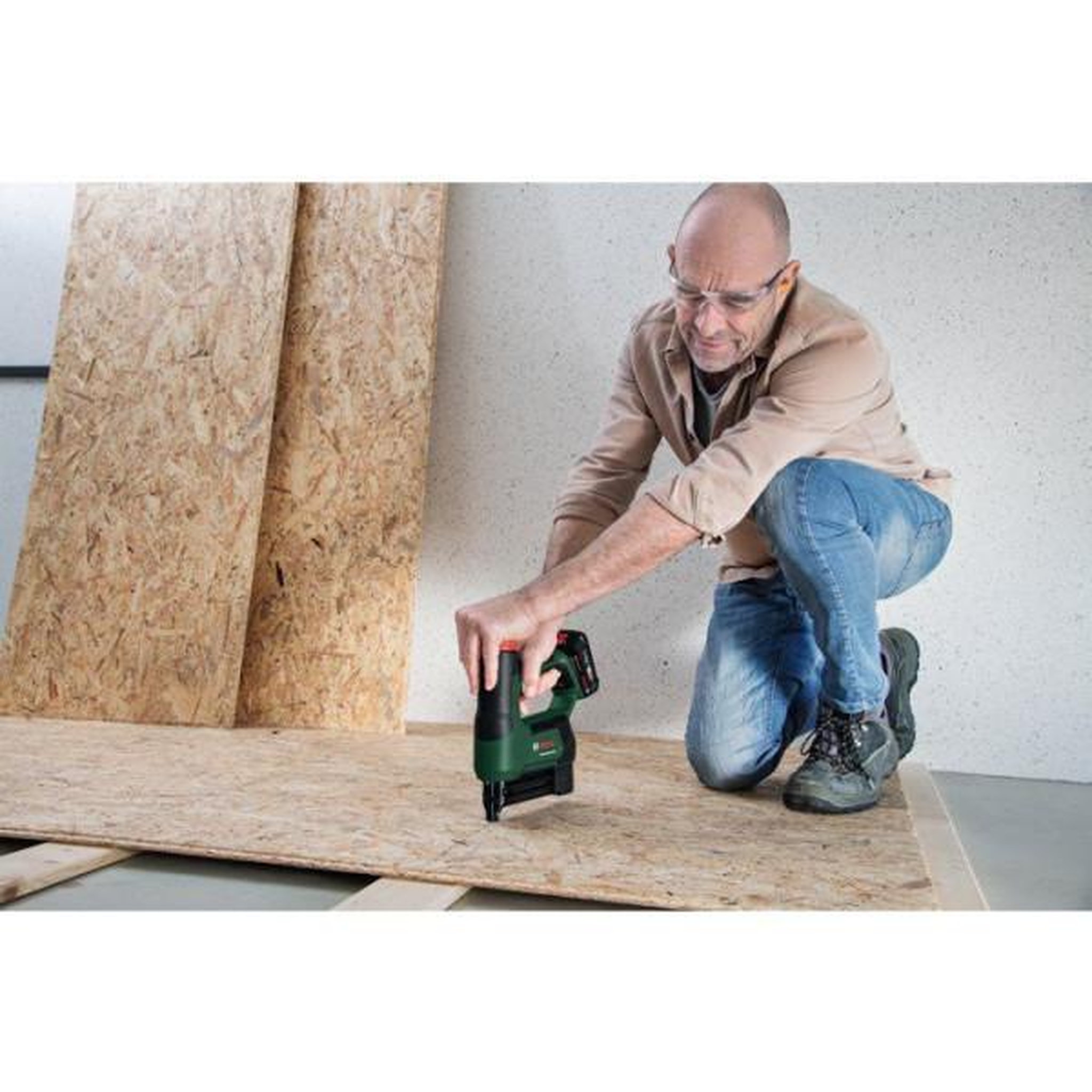 Voir la diapositive 6 : BOSCH Agrafeuse/cloueur sans fil 2 en 1 bosch - advancedtacker 18v-25 - 18v - 30 cps/min - sans batterie ni chargeur