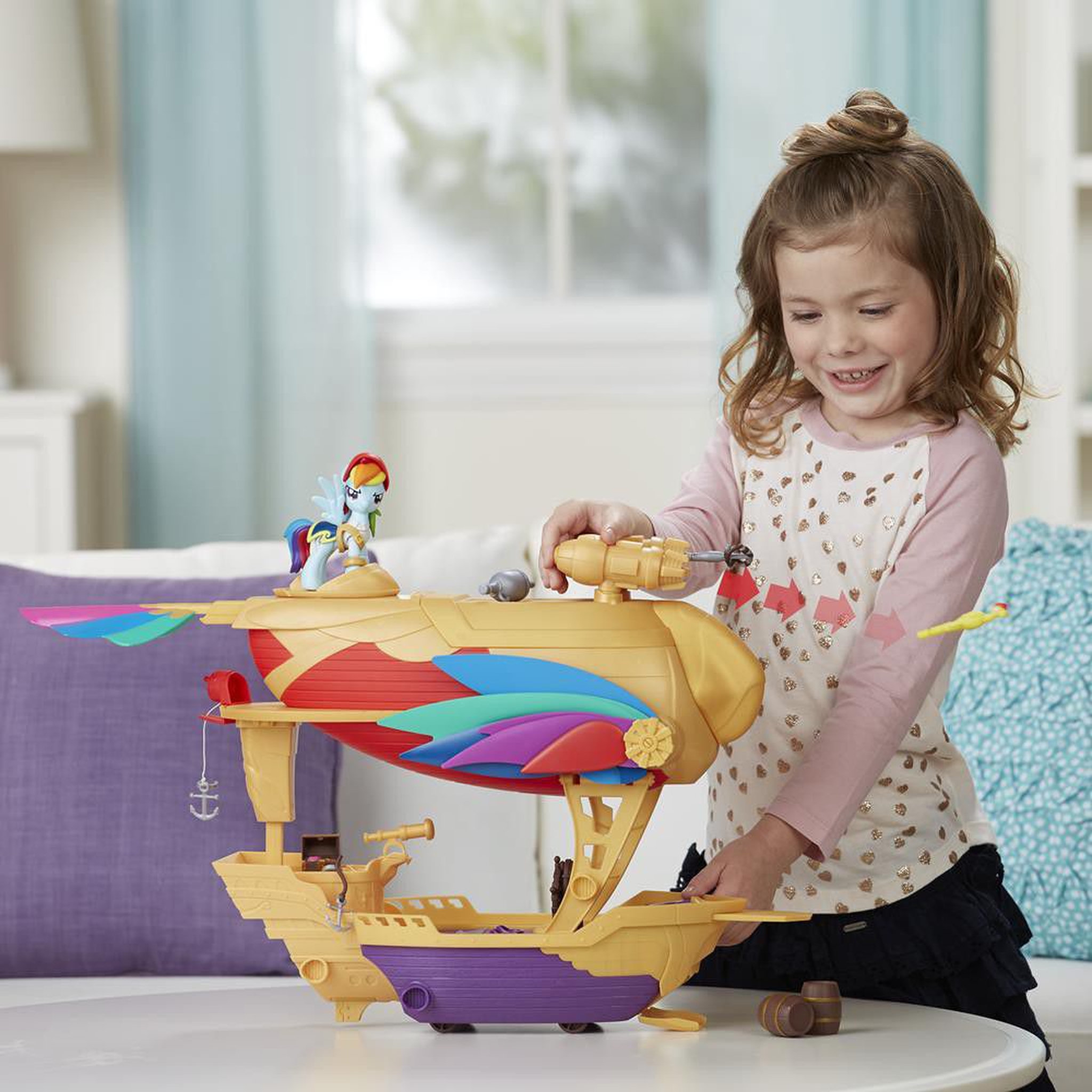 Voir la diapositive 3 : HASBRO Bateau pirate volant My Little Pony