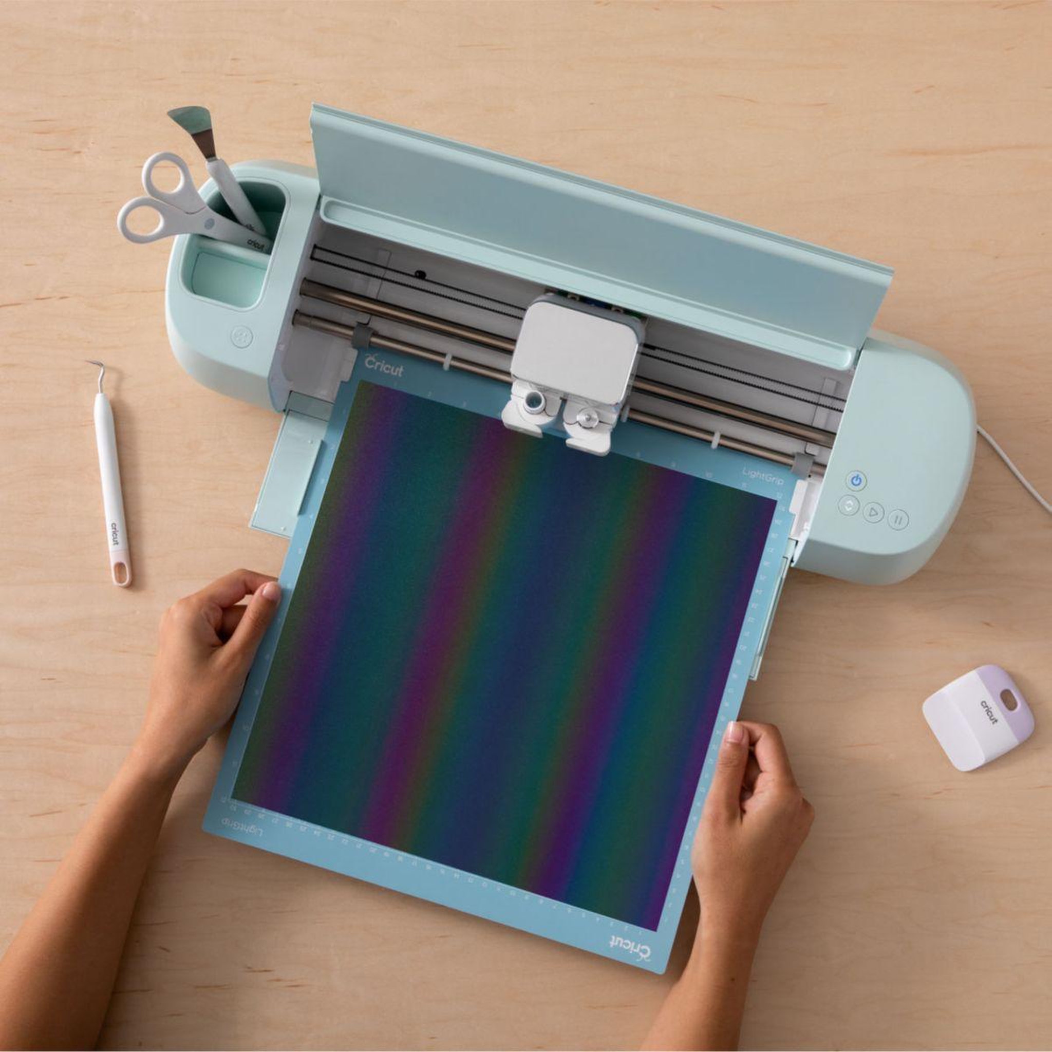 Voir la diapositive 3 : CRICUT Accessoire thermocollant reflechissant  arc en ciel