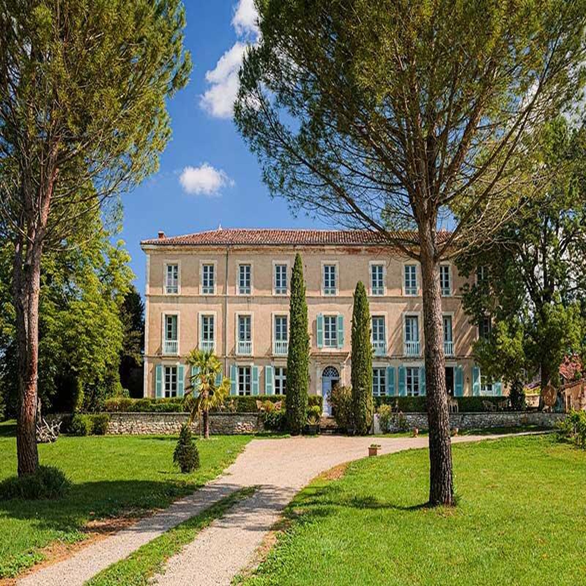 Voir la diapositive 2 : Smartbox 2 jours en suite dans une maison d'hôtes près de toulouse - coffret cadeau séjour