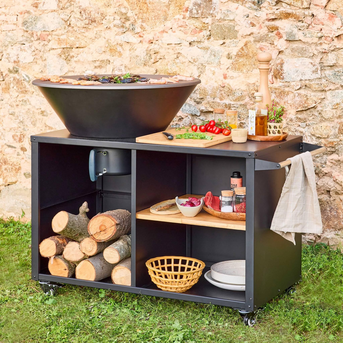 SWEEEK Braséro de cuisson Ø80cm avec grille de cuisson. espace de rangement et couvercle. L 138 x P 82 x H 114 cm