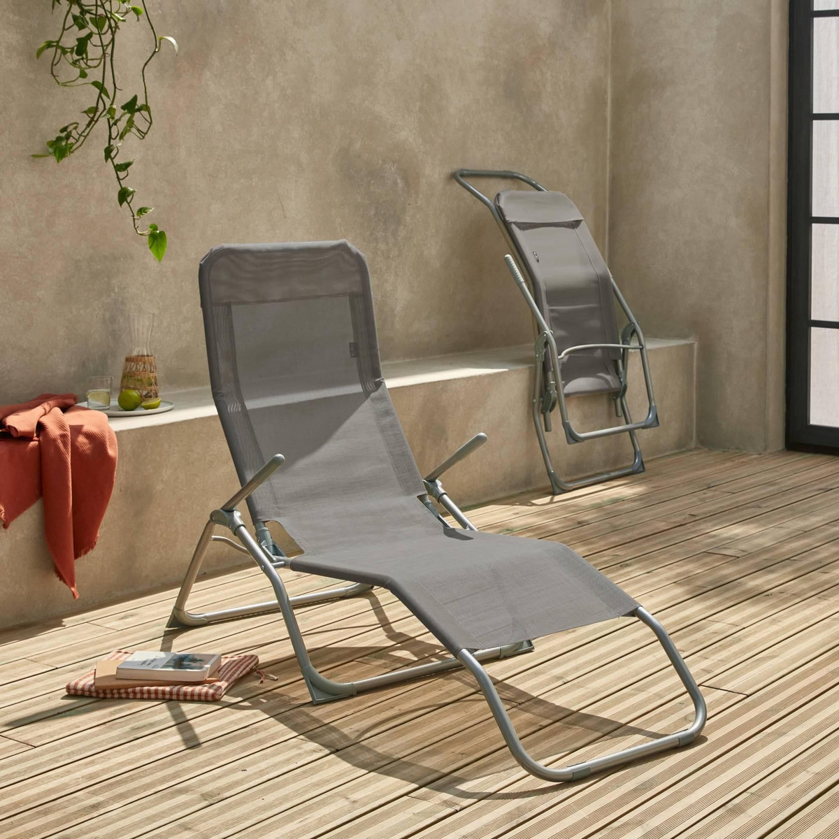 SWEEEK Lot de 2 bains de soleil pliants - Levito Gris Anthracite - Transats textilène 2 positions. chaises longues