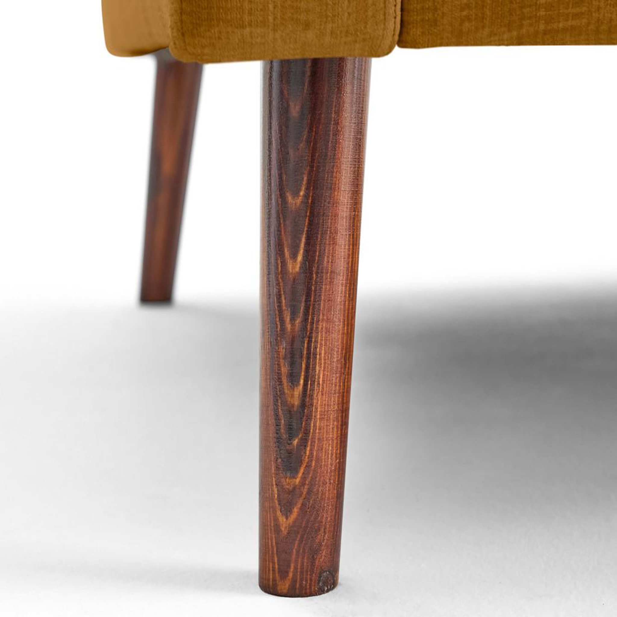 Voir la diapositive 3 : LISA DESIGN Ostrava - canapé droit 2 places en velours pieds en bois