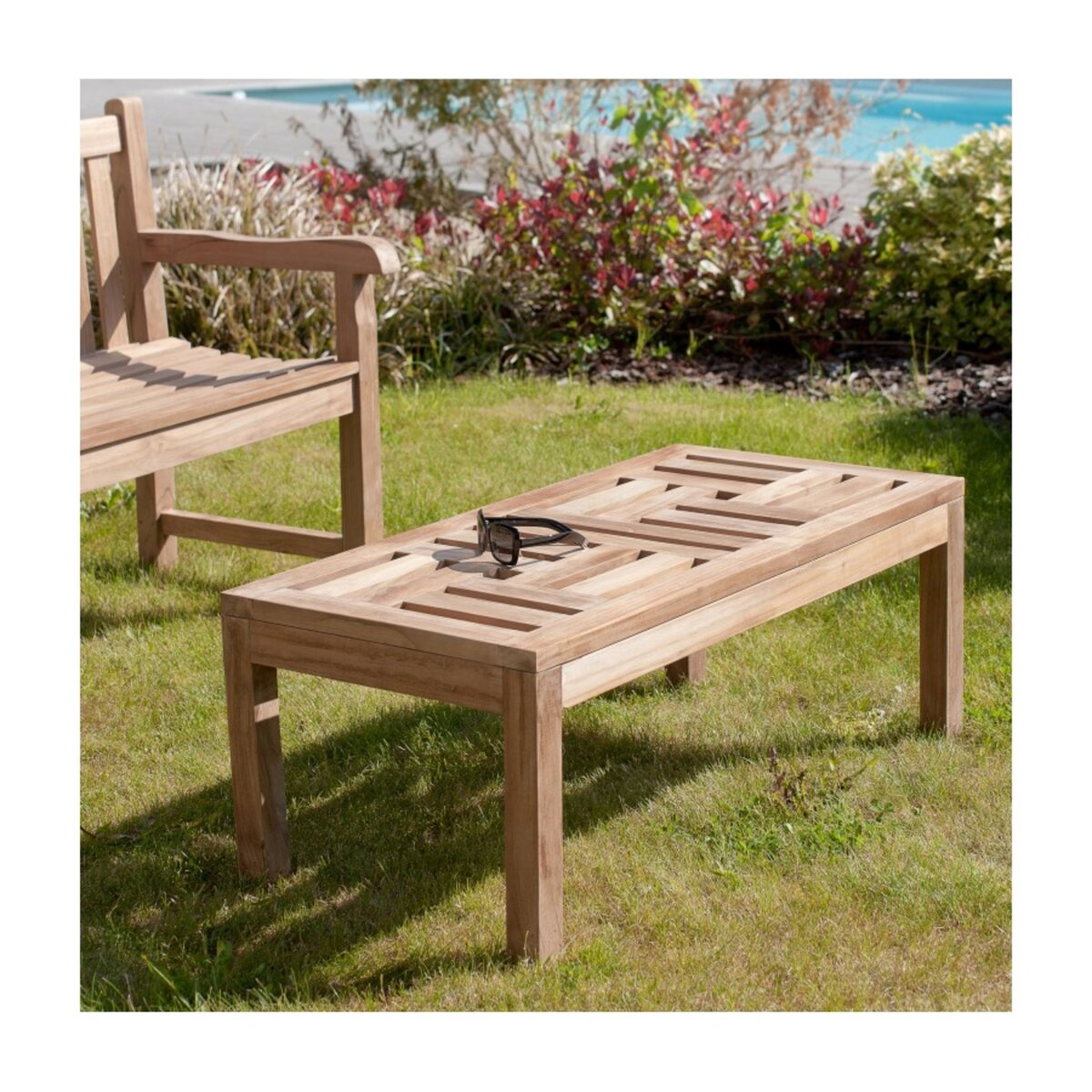 MACABANE HARRIS - Table basse de jardin rectangulaire 100x50cm en bois Teck