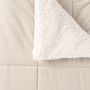 Voir la diapositive 2 : ACTUEL Couvre lit matelassé double face velours/sherpa BIEN CHEZ SOI 