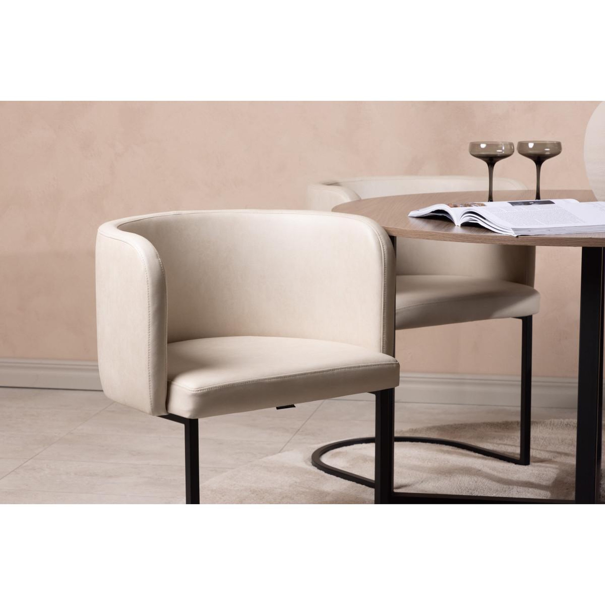 Voir la diapositive 5 : Paris Prix Ensemble table à manger & 4 chaises  durango & simrishamn  120cm noyer & beige