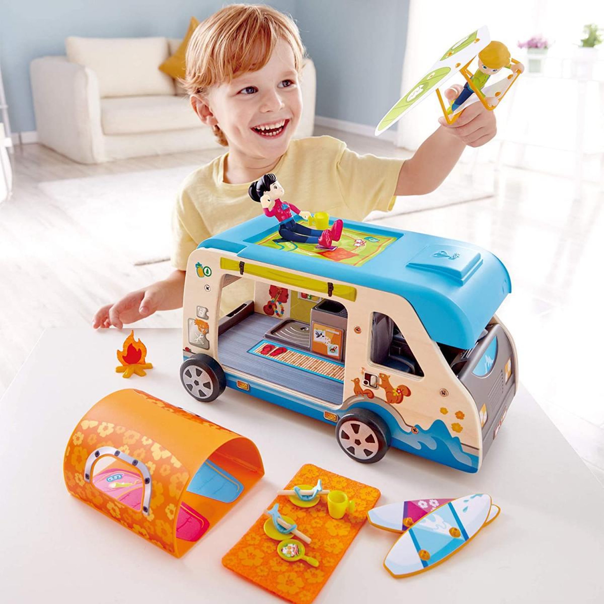 Voir la diapositive 2 : Hape Adventure van