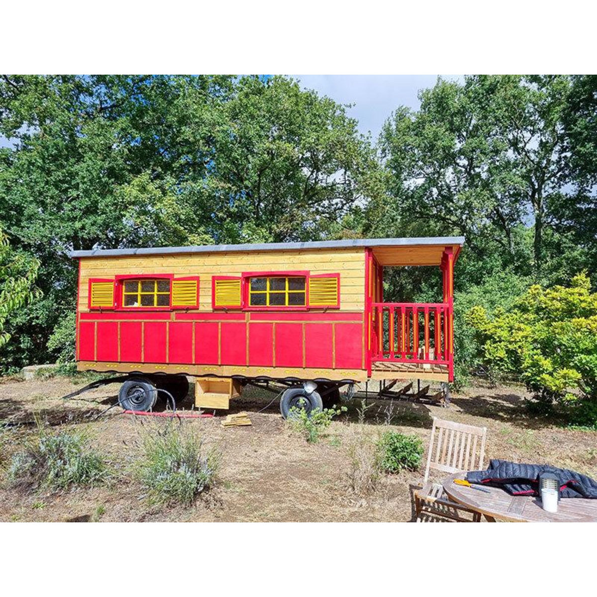 Smartbox Escapade insolite en famille : 2 jours en roulotte près de Strasbourg - Coffret Cadeau Séjour