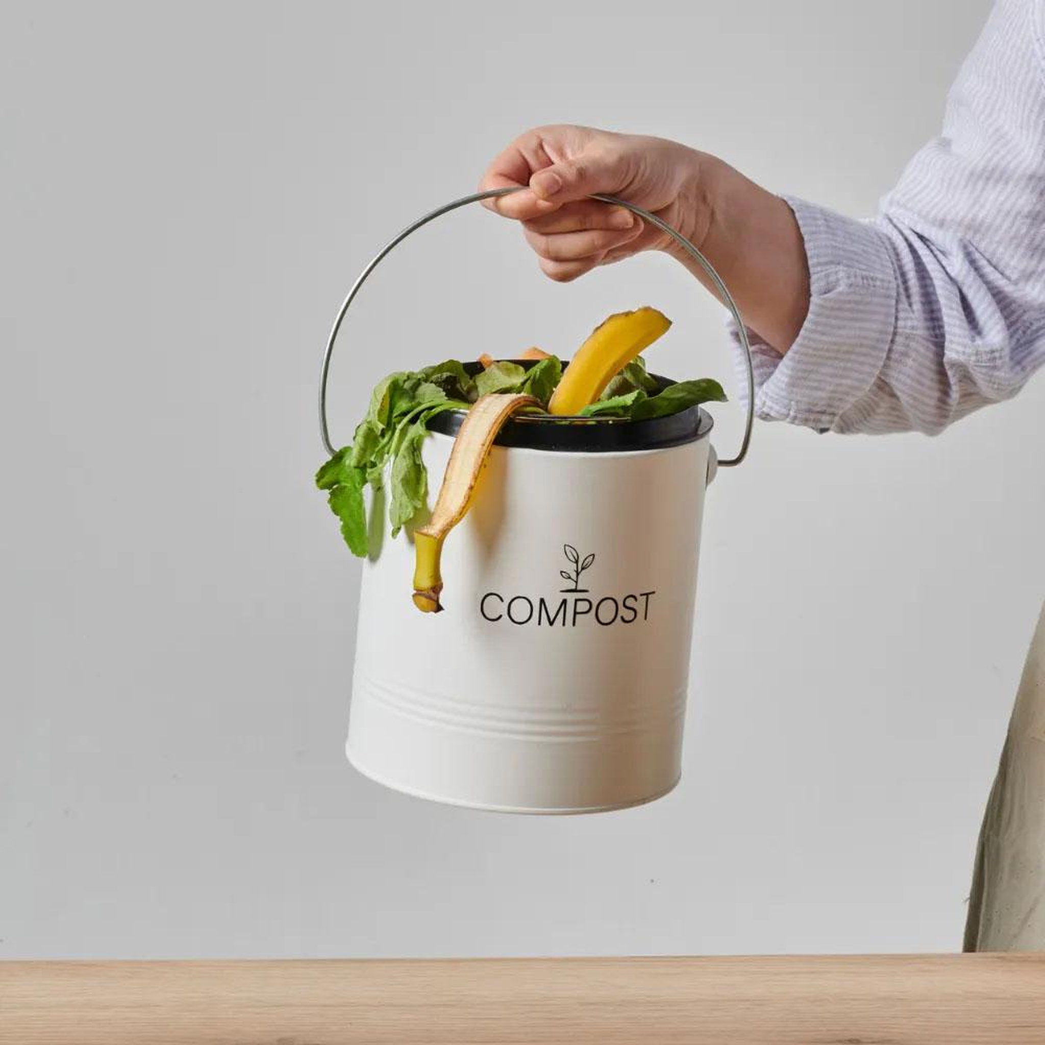 Voir la diapositive 2 : Guillouard Seau à compost rond 4.5l blanc - 040606