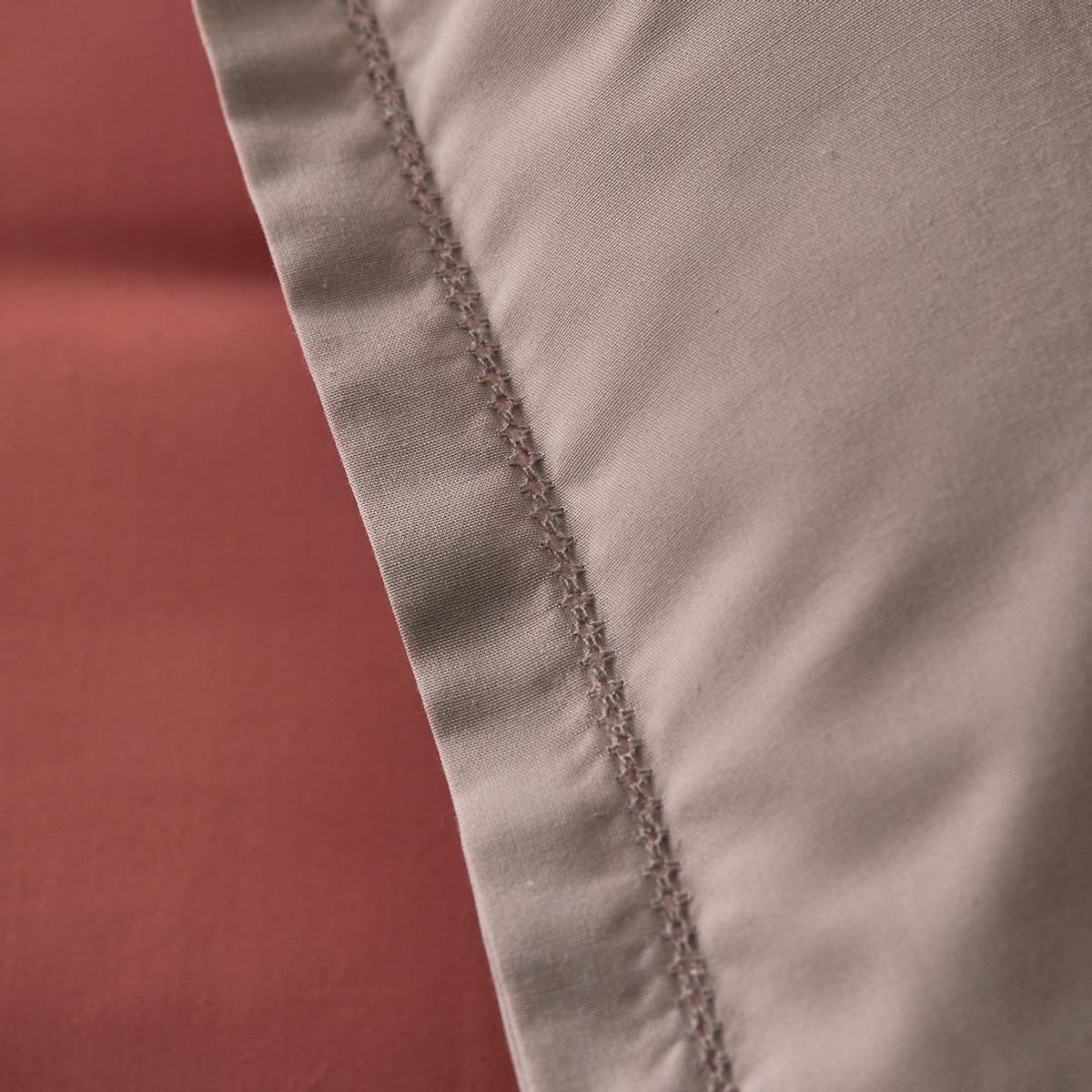 ACTUEL Taie d'oreiller unie en percale de coton 70 fils - collection permanente