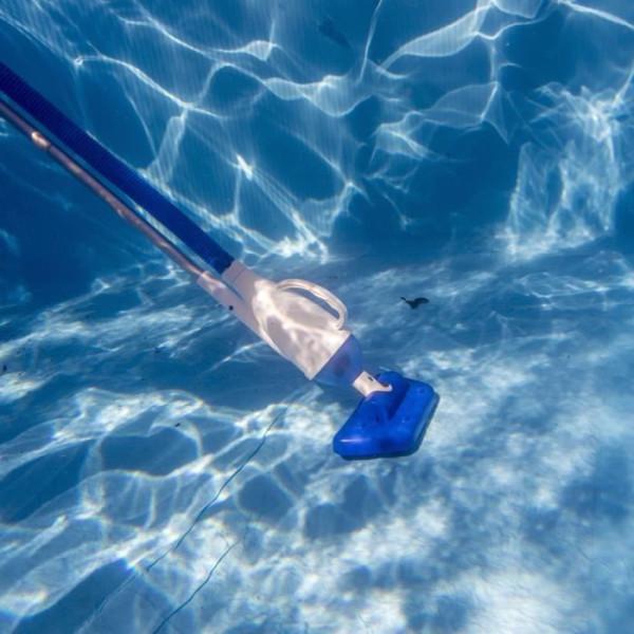 Voir la diapositive 3 : GRE Aspirateur de fond manuel - Medium VAC