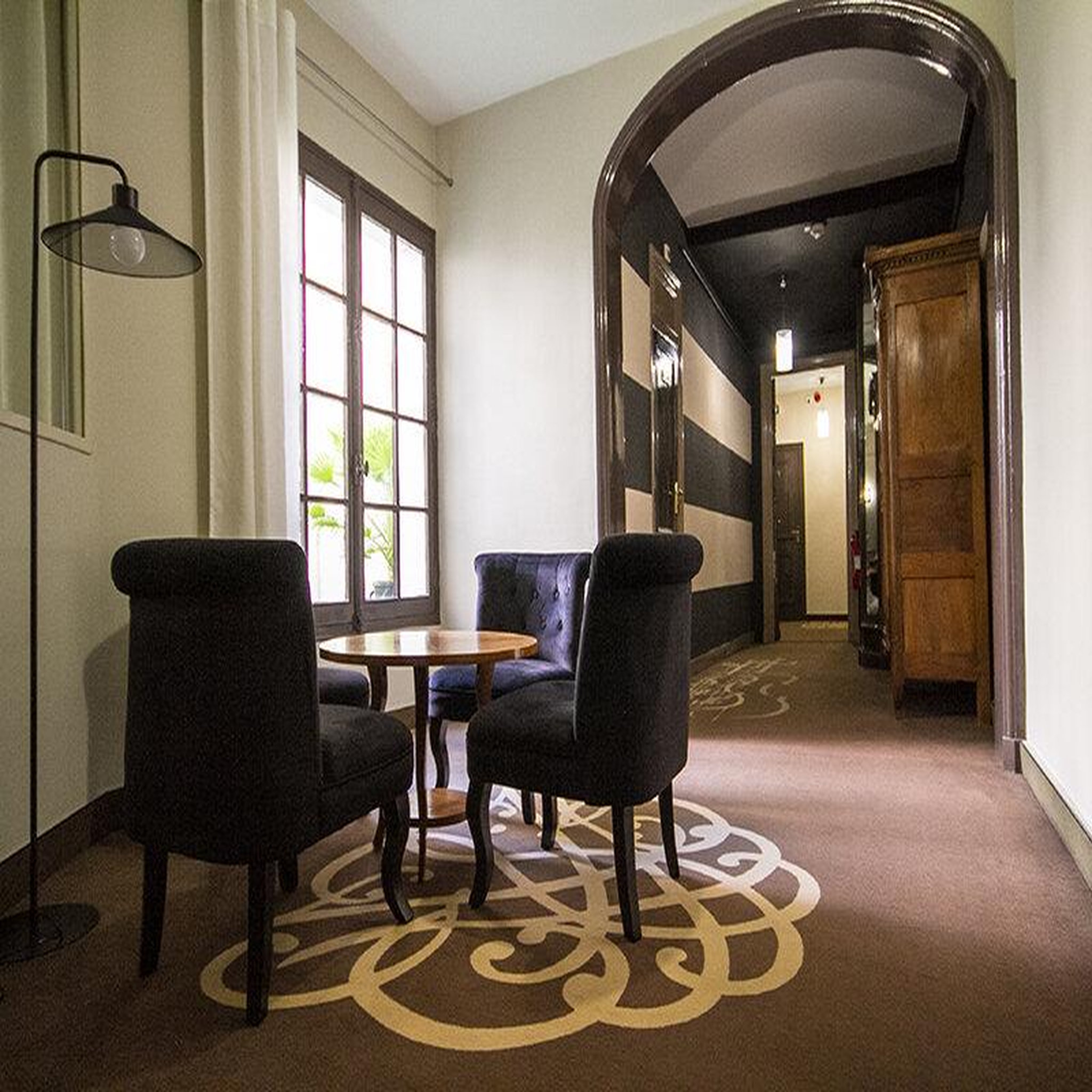 Voir la diapositive 3 : Smartbox Séjour de luxe dans un élégant hôtel 4* à bordeaux - coffret cadeau séjour