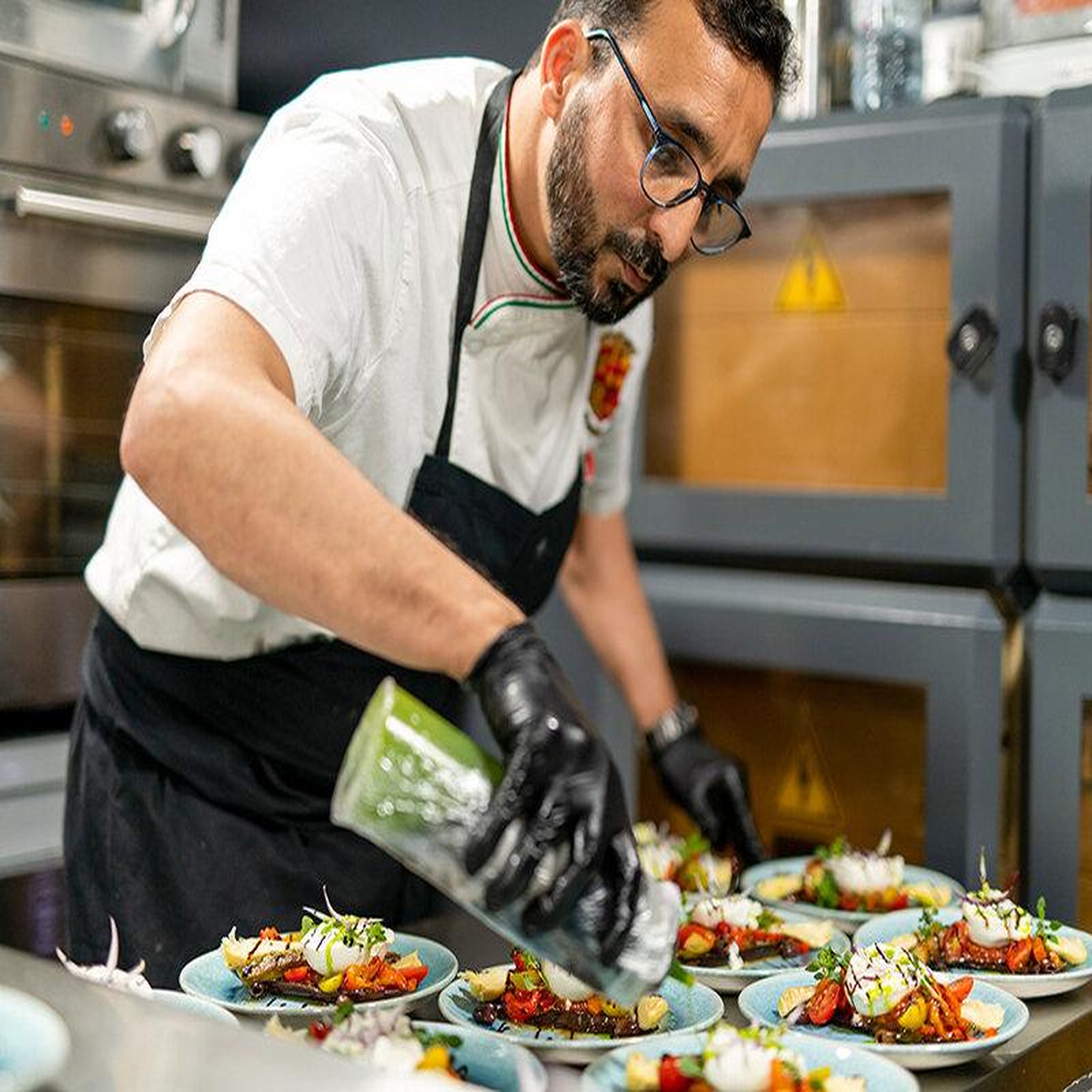 Voir la diapositive 4 : Smartbox Croisière sur la Seine : 2h avec dîner italien 3 plats - Coffret Cadeau Multi-thèmes
