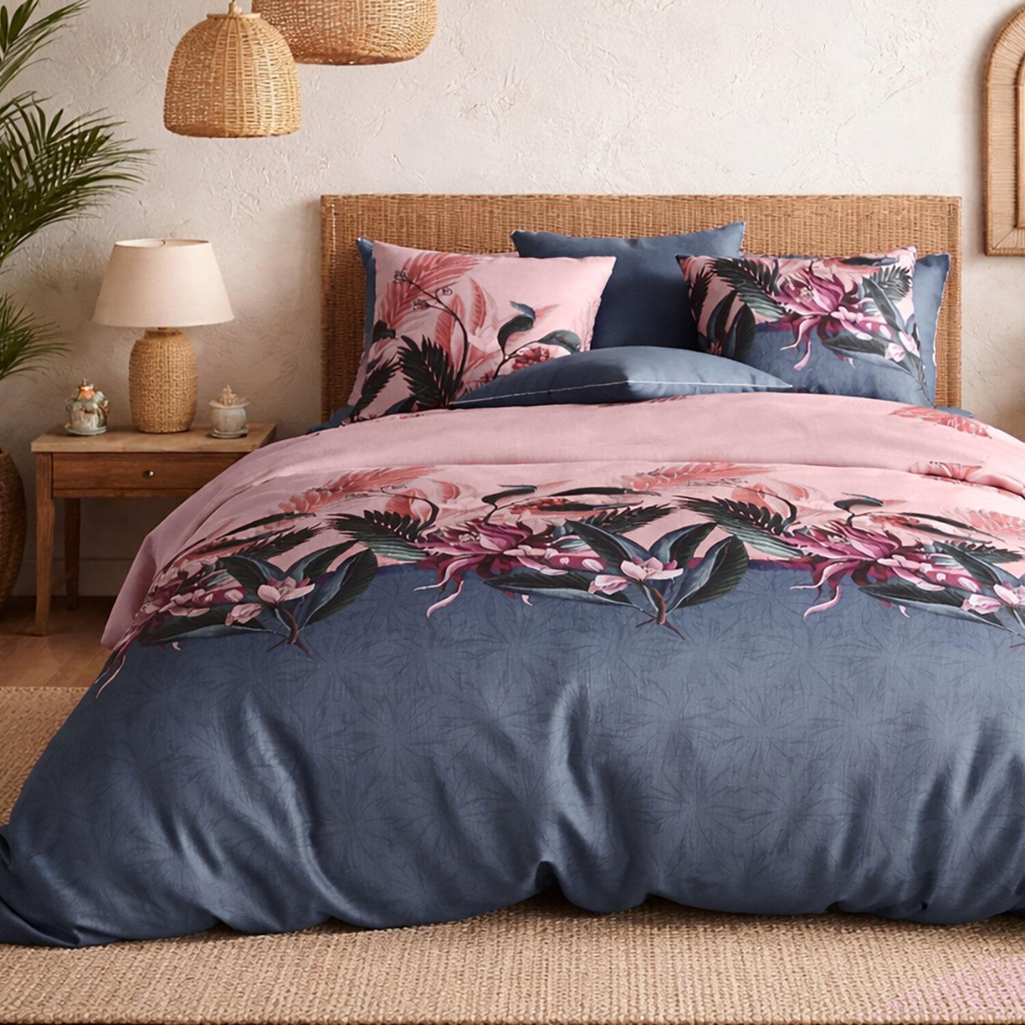Voir la diapositive 1 : ATELIER DU COTON Parure housse de couette 100% coton 57fils flora