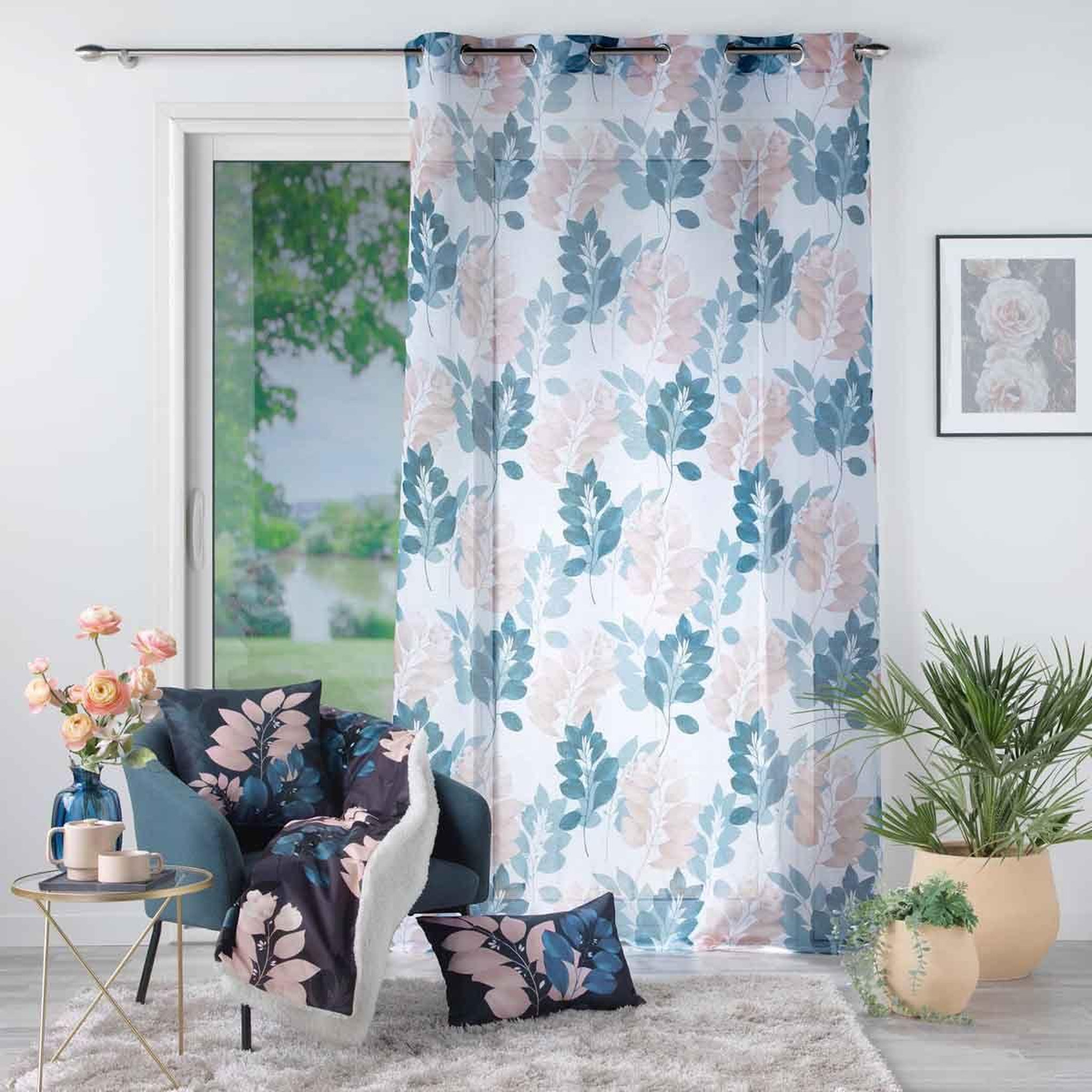 Voir la diapositive 3 : Douceur d'Intérieur Rideau voilage à œillets  belline  140x280cm blanc & bleu
