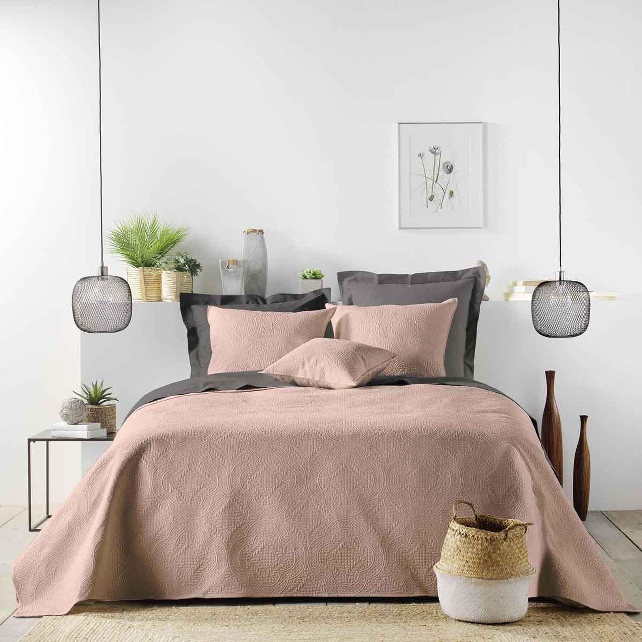 Voir la diapositive 4 : Douceur d'Intérieur Housse de coussin  romane  60x60cm rose
