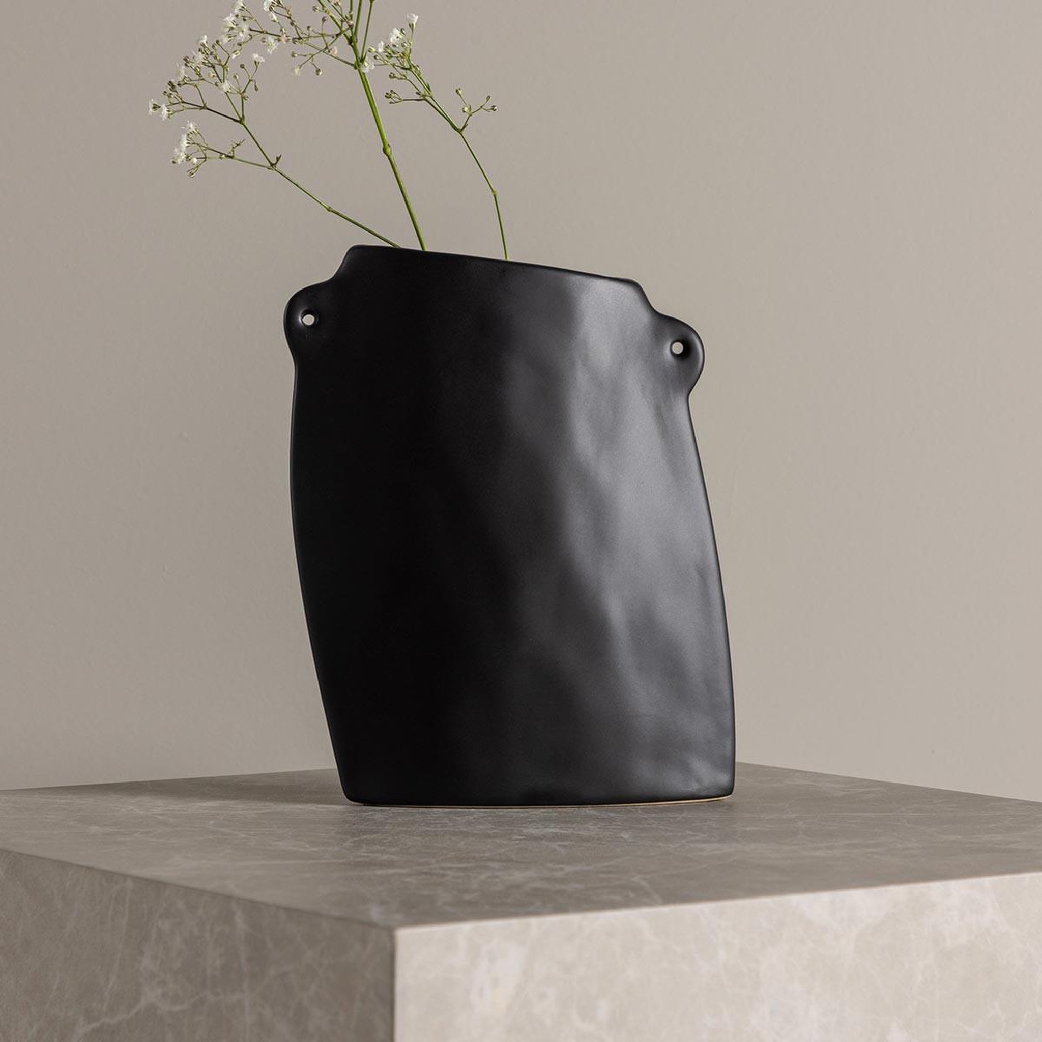 Voir la diapositive 4 : Paris Prix Vase design en céramique  hie  21cm noir