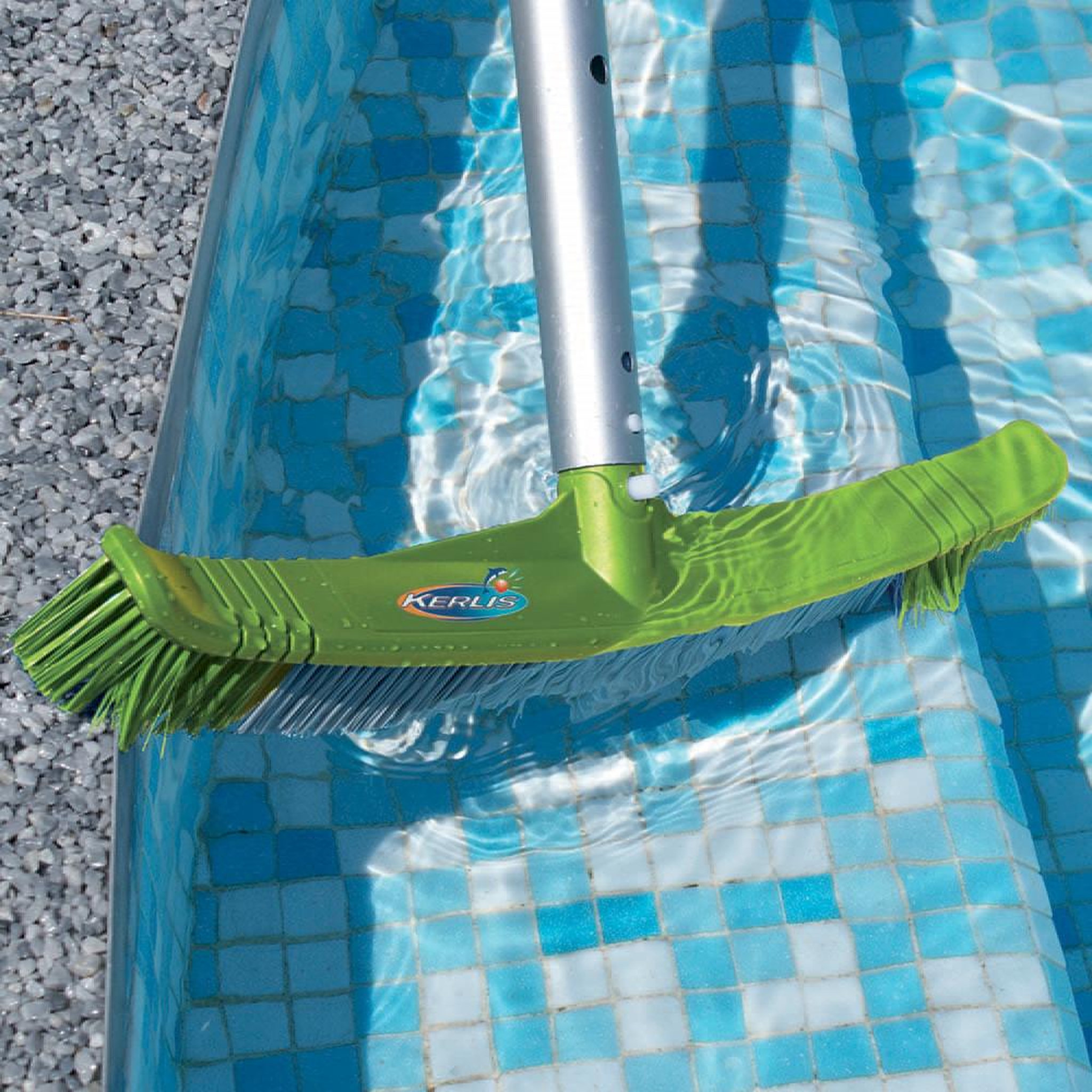 Voir la diapositive 2 : KERLIS Balai piscine premium xp 48cm
