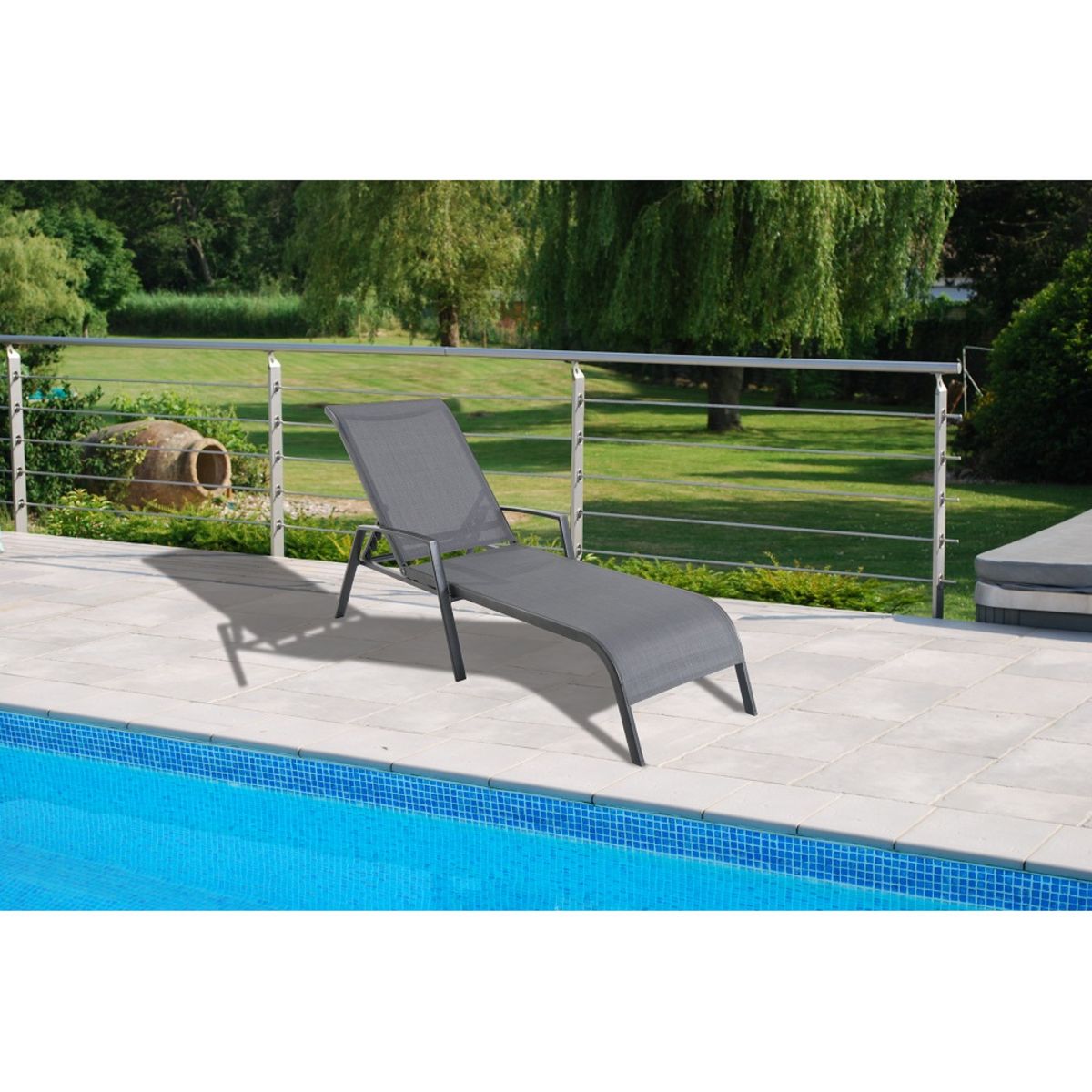 Bain de soleil aluminium anthracite CLARA