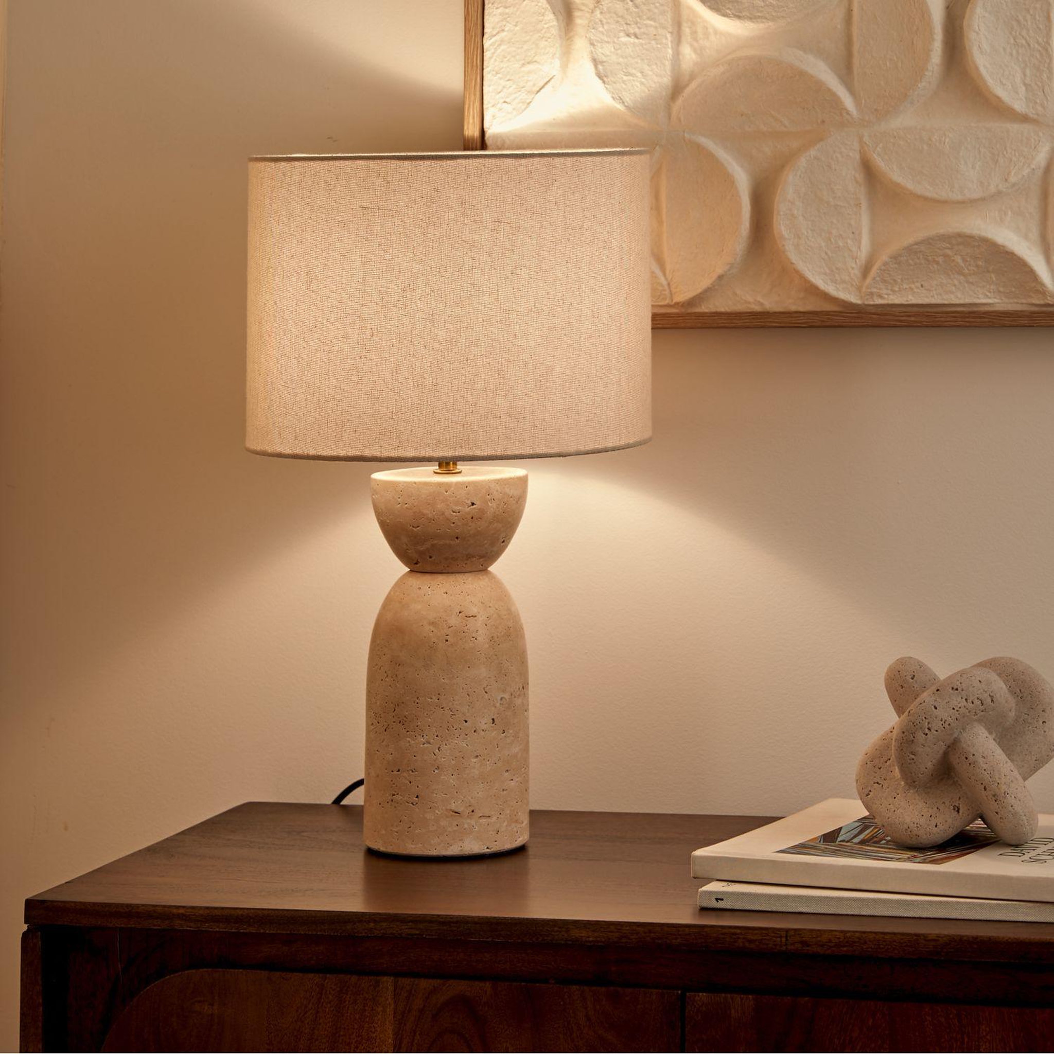 Voir la diapositive 6 : ATMOSPHERA Lampe cylindrique en travertin erin - beige