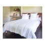 Voir la diapositive 2 : GENERIQUE Couette Temperee Microfibre 140x200cm