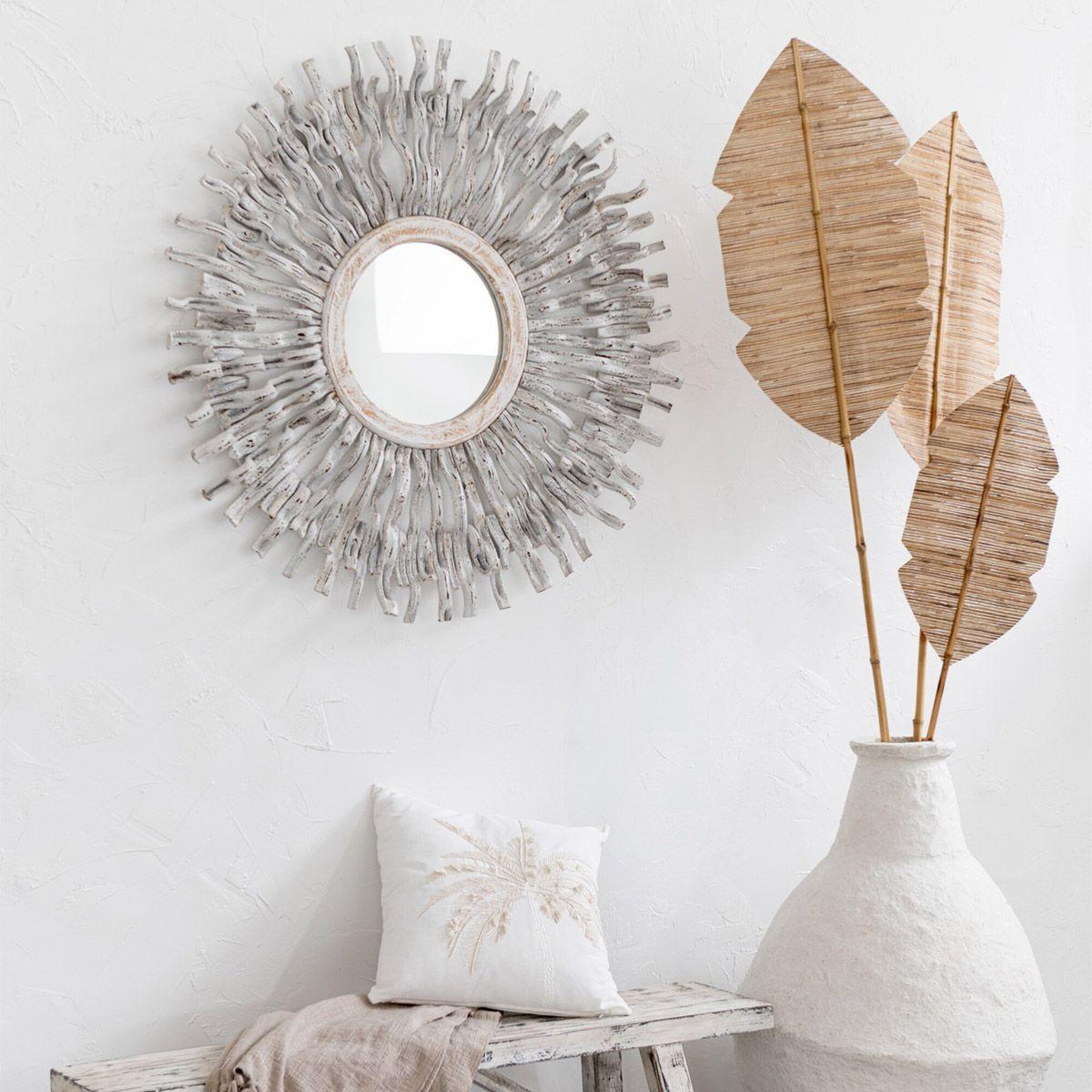 Voir la diapositive 3 : J-LINE Miroir Mural Déco  Soleil  100cm Blanc