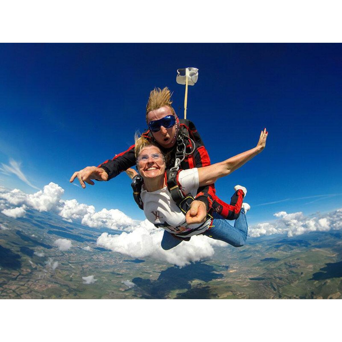 Smartbox Saut en parachute pour 2 personnes au-dessus de Castres - Coffret Cadeau Sport & Aventure