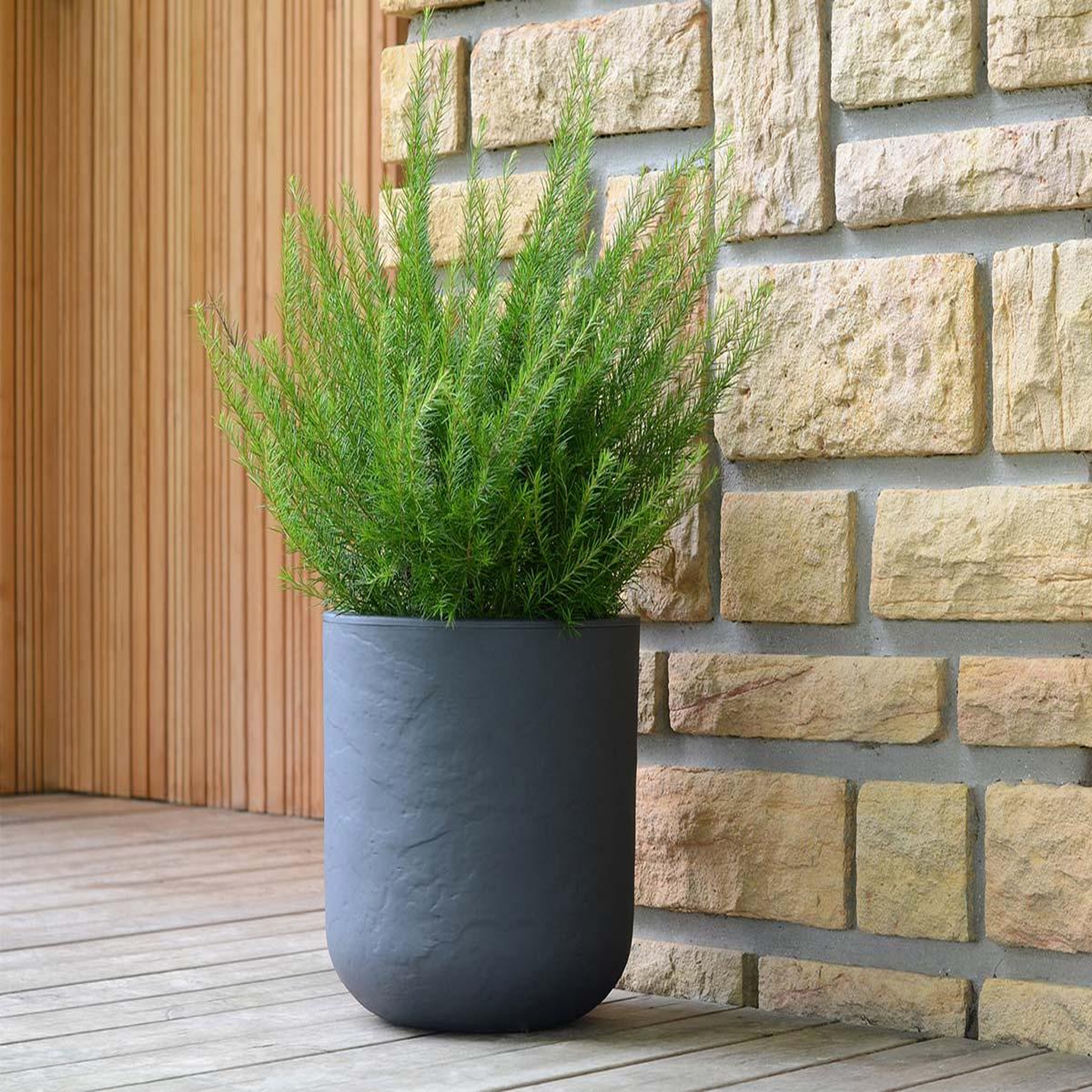 Voir la diapositive 2 : Eda Pot de fleurs rond en plastique Volcania UP anthracite - Ø 40 cm - Eda