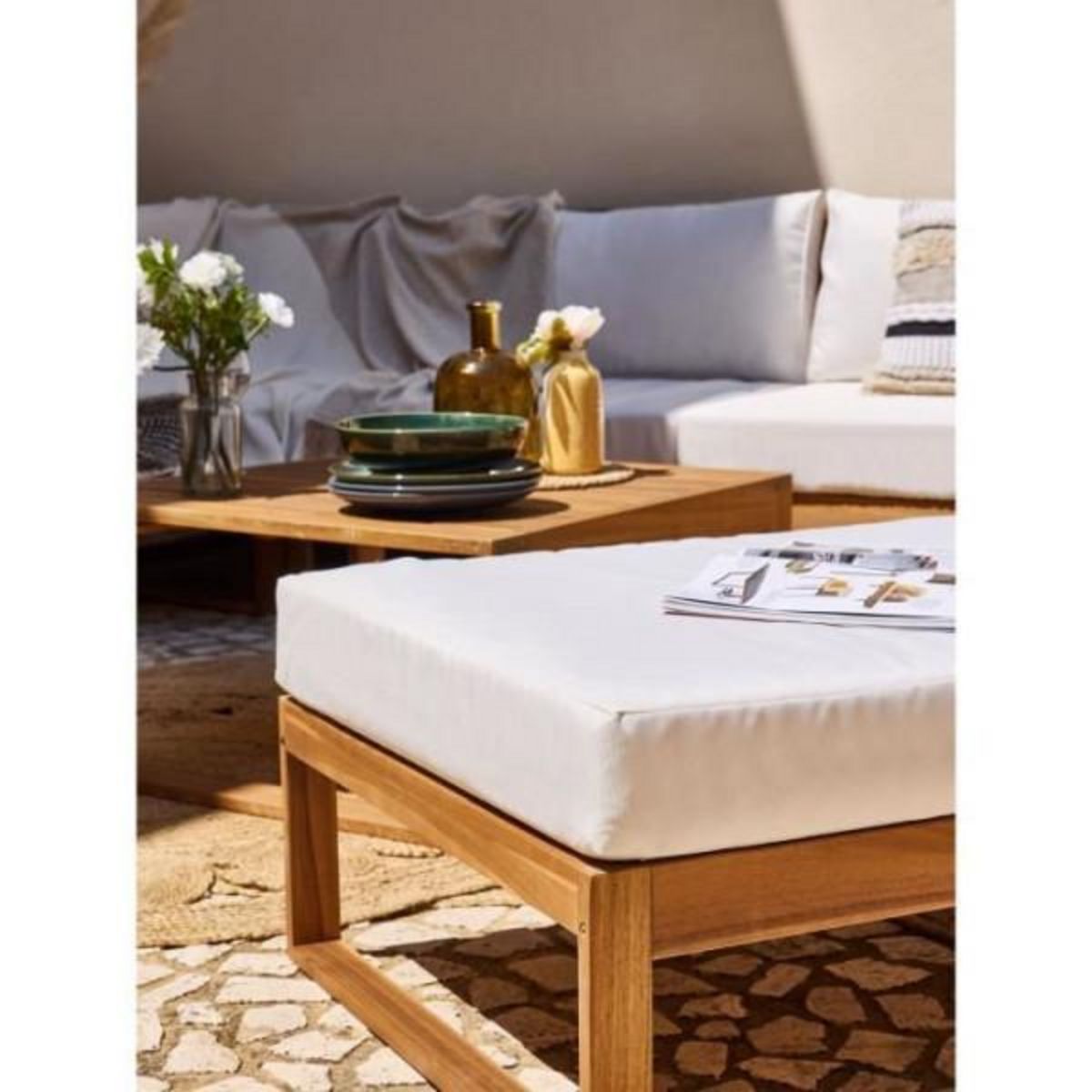 BOCARNEA Salon de jardin d'angle modulable - Bois d'acacia - 7 personnes - LEVATA XL - Blanc cassé + Housse