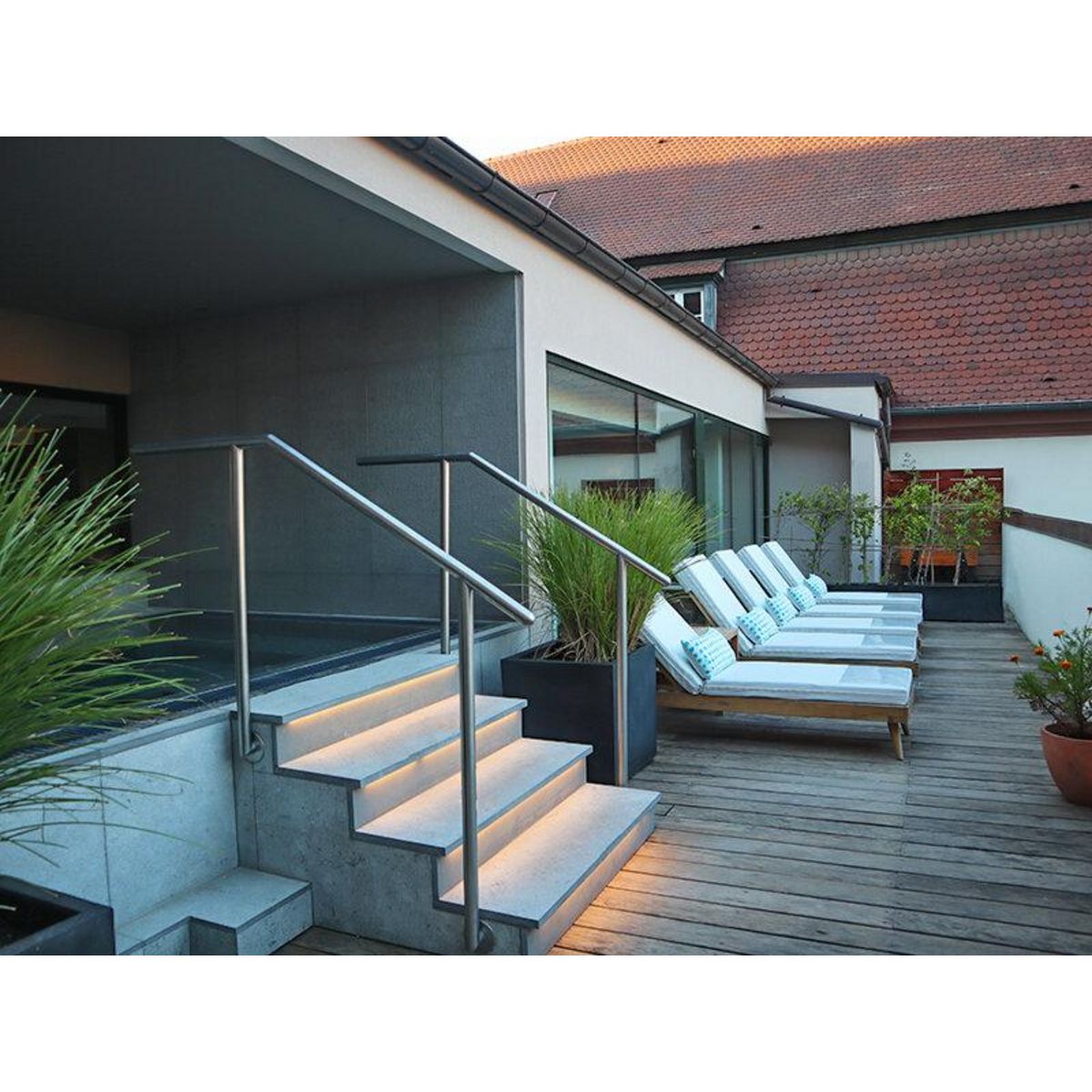 Smartbox 2 jours en hôtel 5* avec espace bien-être et champagne dans le cœur historique de Strasbourg - Coffret Cadeau Séjour