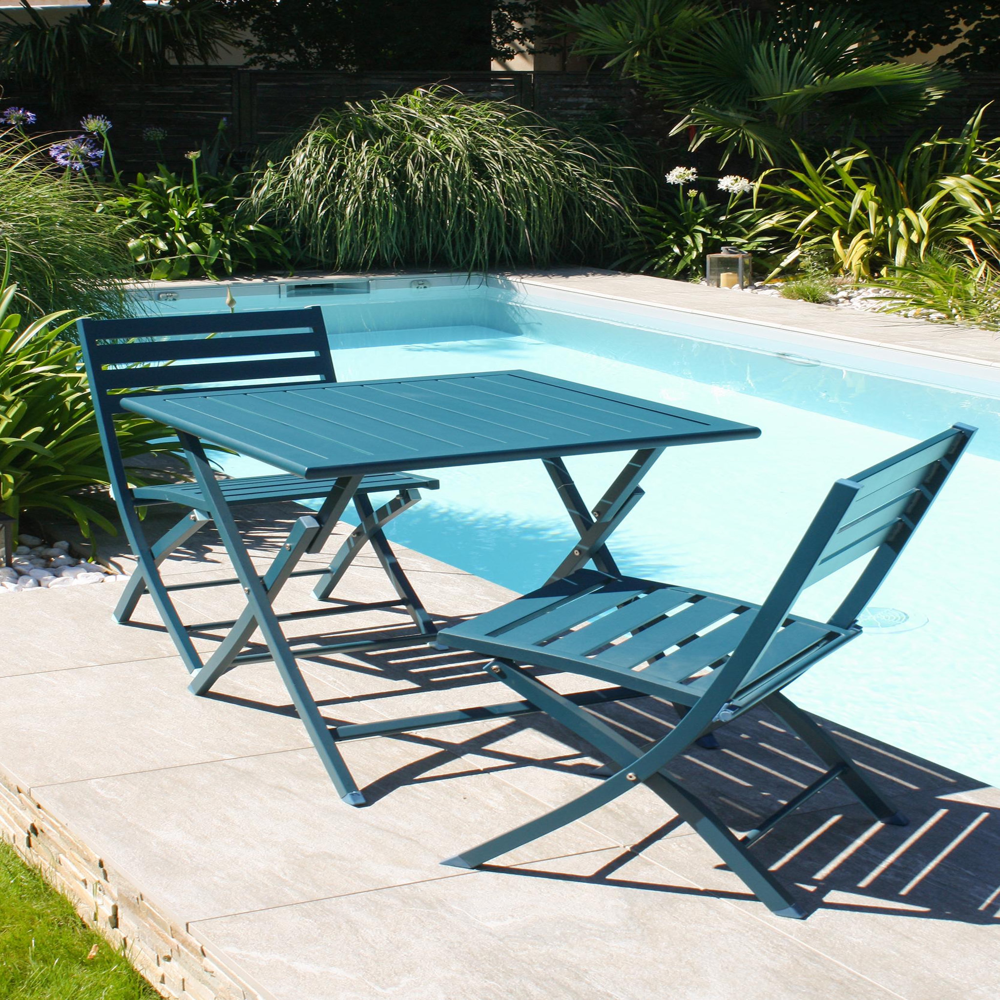 Voir la diapositive 3 : DCB GARDEN Ensemble repas de jardin carré en aluminium  (2 places)