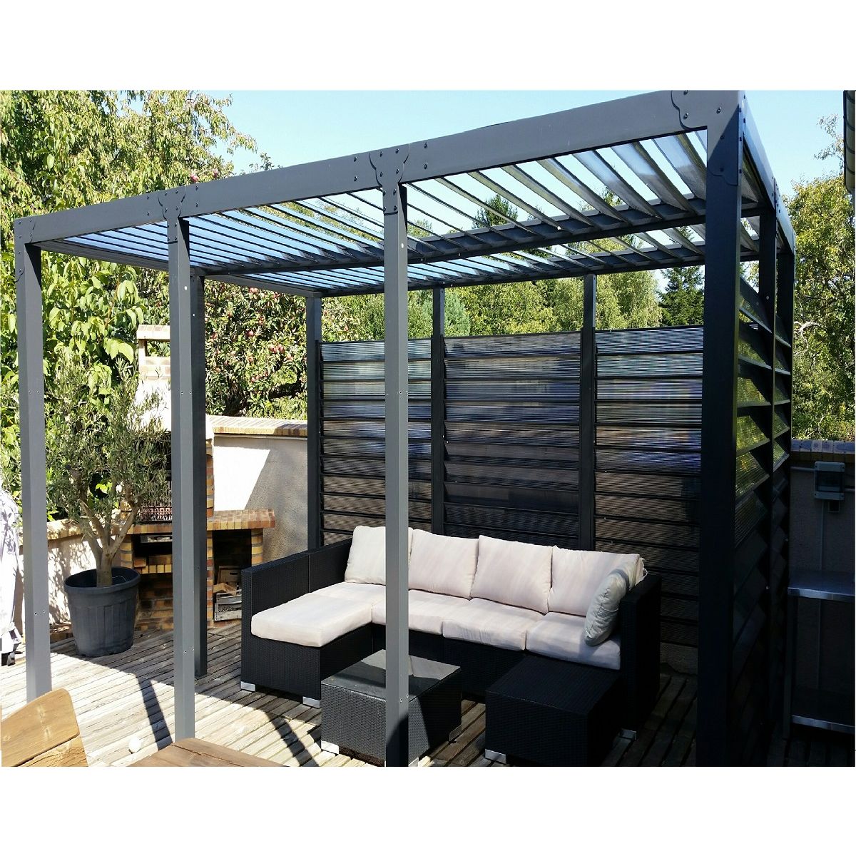 Pergola à toit et ventelles fixes