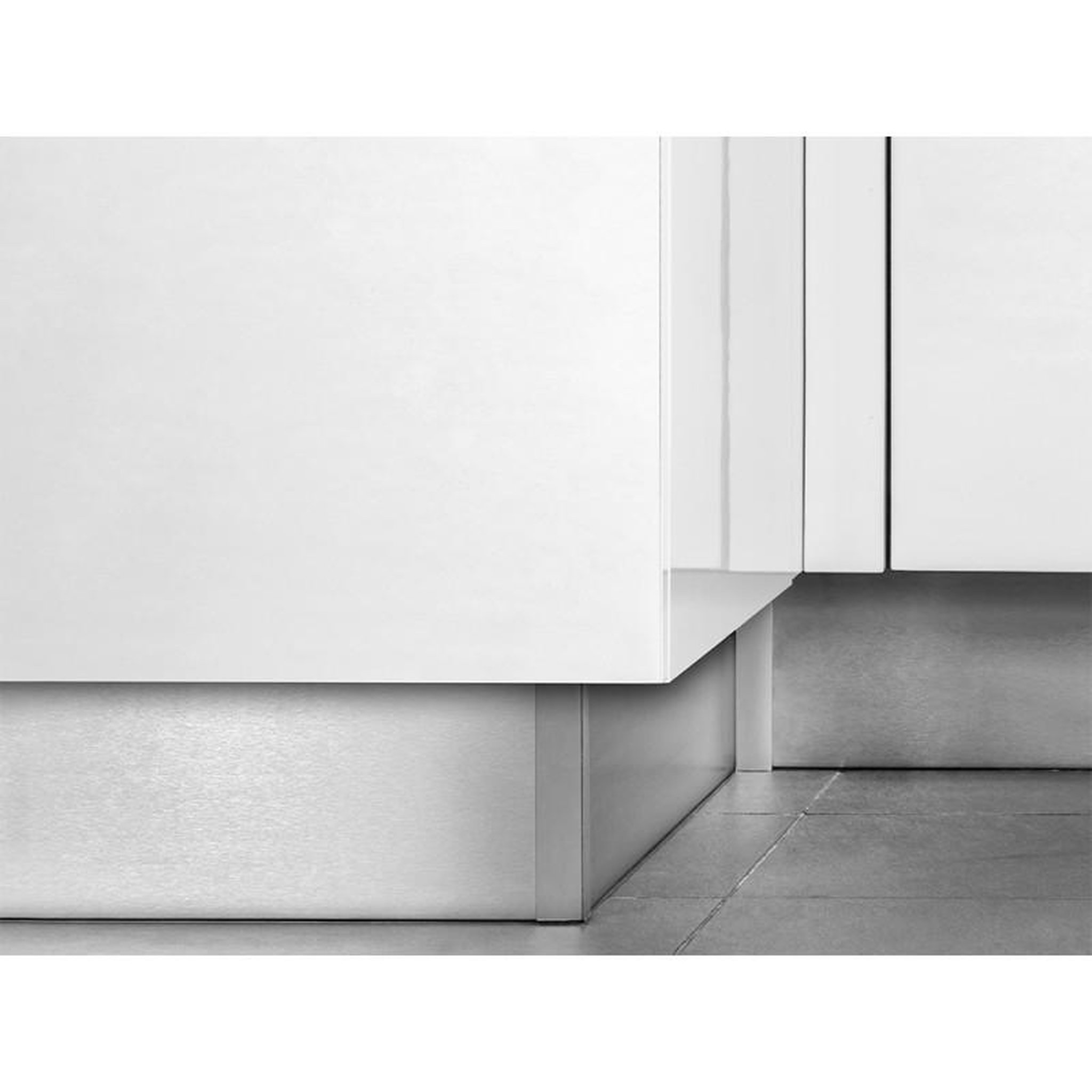 Voir la diapositive 3 : EMUCA SRL Angle flexible 150mm pour plinthe EMUCA 8910363