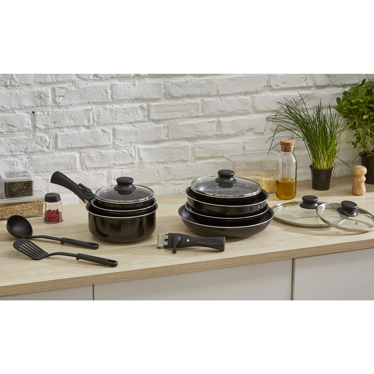 Arthur Martin Batterie de cuisine amovible induction 15 pièces 