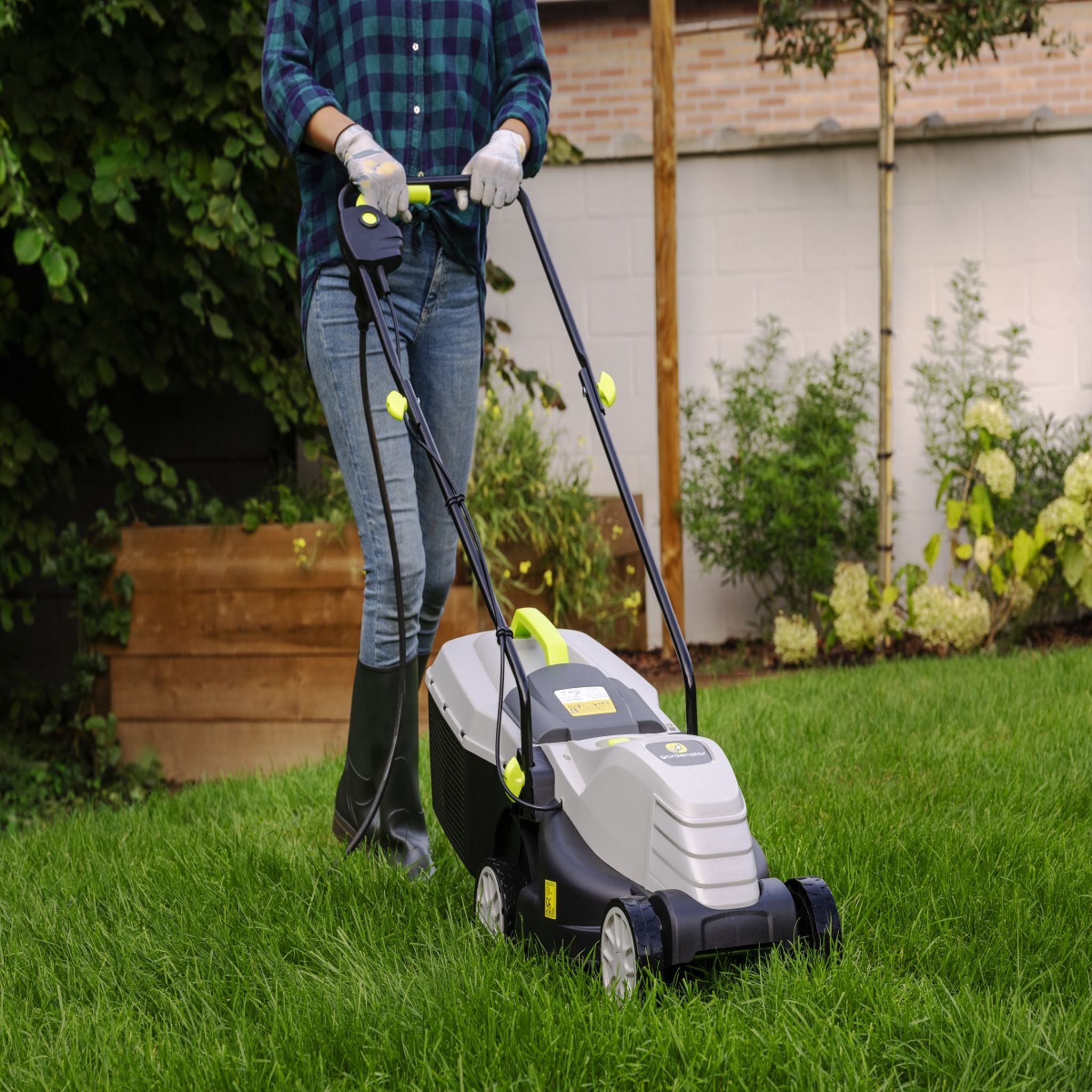 GARDENSTAR Tondeuse électrique filaire 1300W Coupe 32cm pas cher — free download