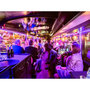 Voir la diapositive 2 : Smartbox Repas insolite 5 plats et visite de Paris dans le bus à impériale Champs-Élysées - Coffret Cadeau Gastronomie